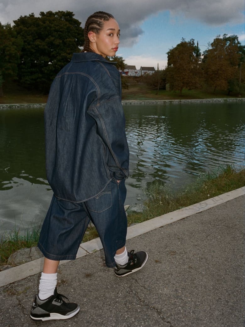 Levi's x Jordan Baggy Shorts Indigo, Levi's x Jordan Overshirt Jacket Indigo 착용 스타일