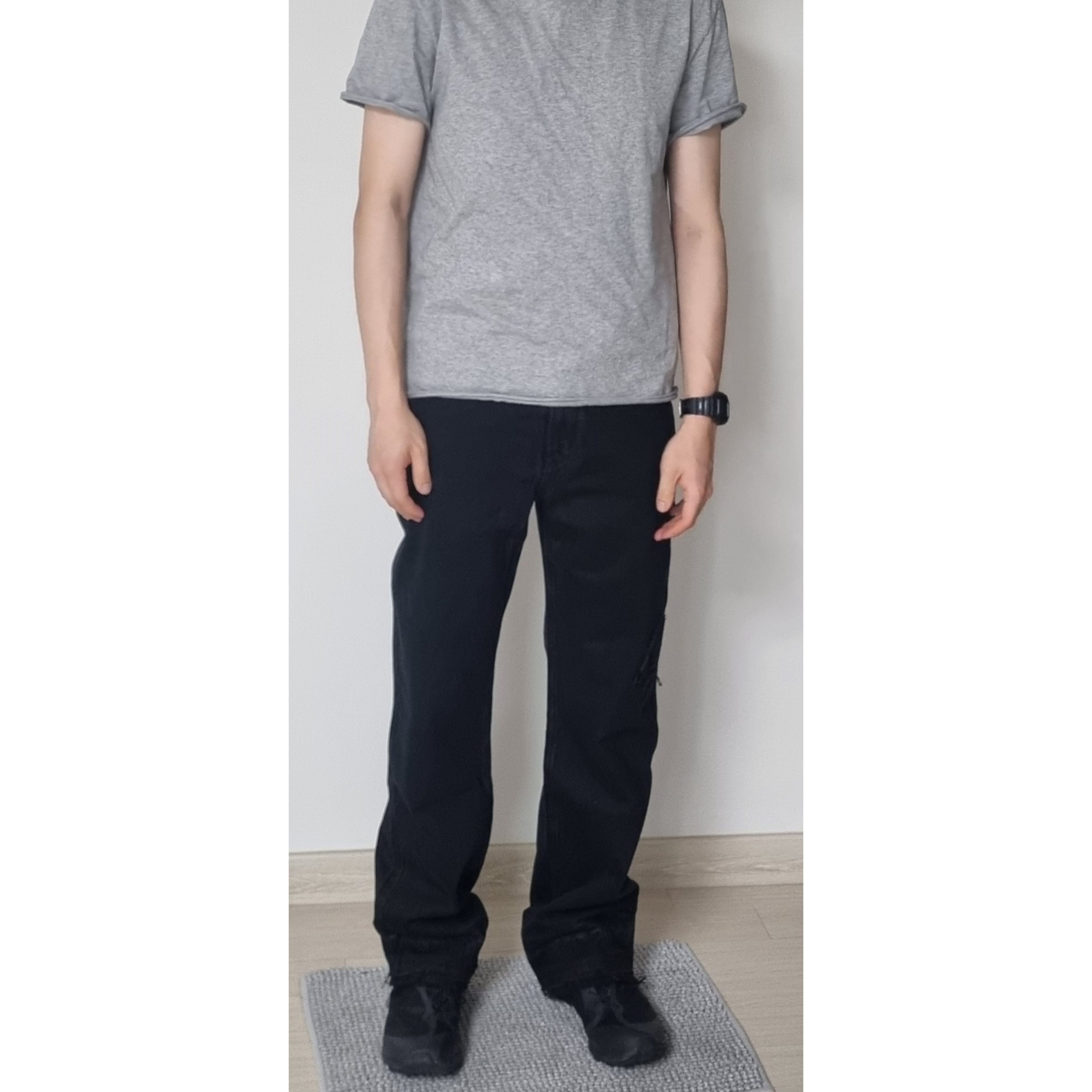 On Running x Post Archive Faction (Paf) Cloudventure Peak All Black, Casio G-Shock DW-5600UBB-1DR 착용 스타일 - 3