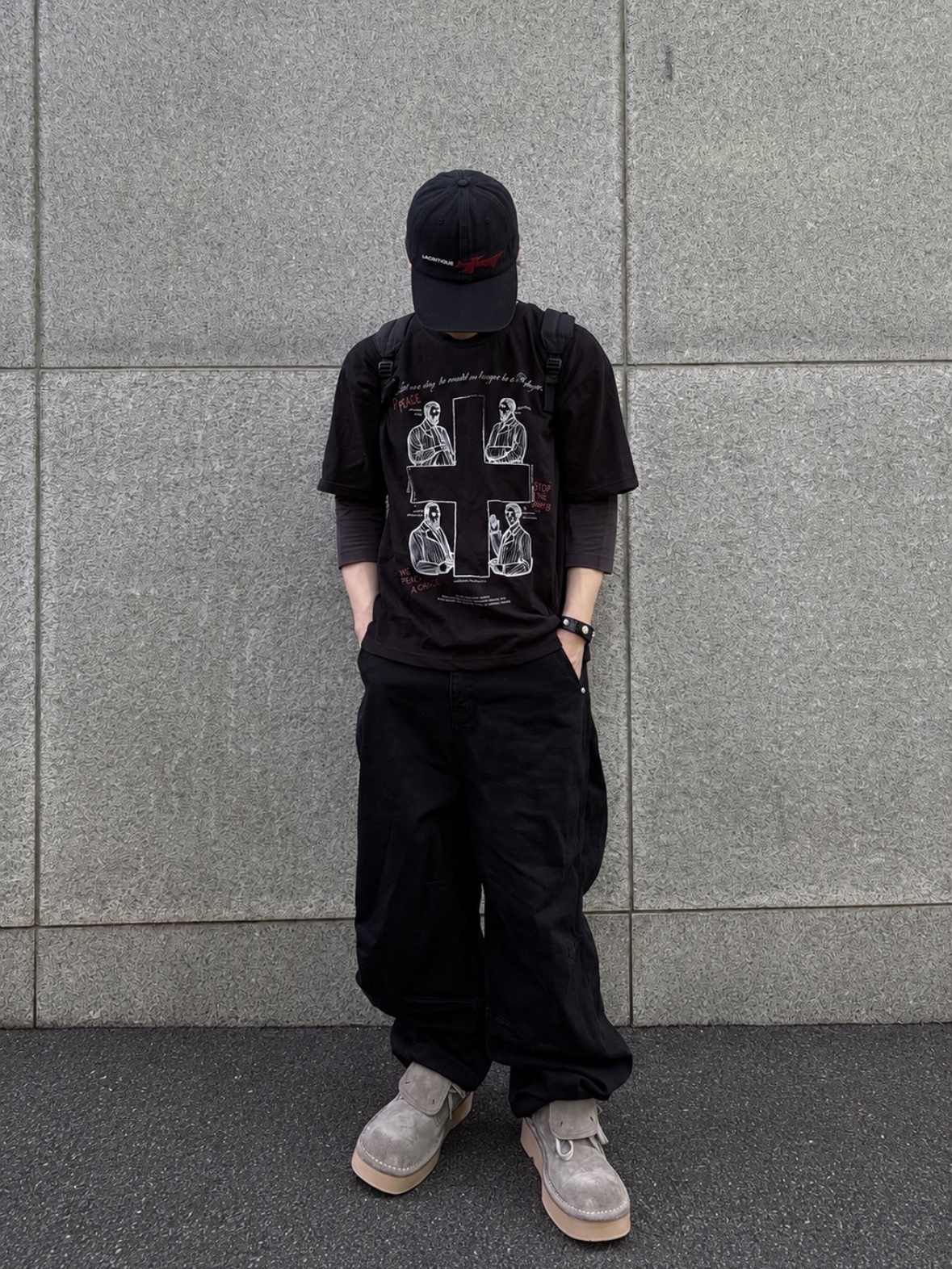 Jansport Superbreak Backpack Black, ETCE Washed Sacrifice Cap Black 착용 스타일 - 3