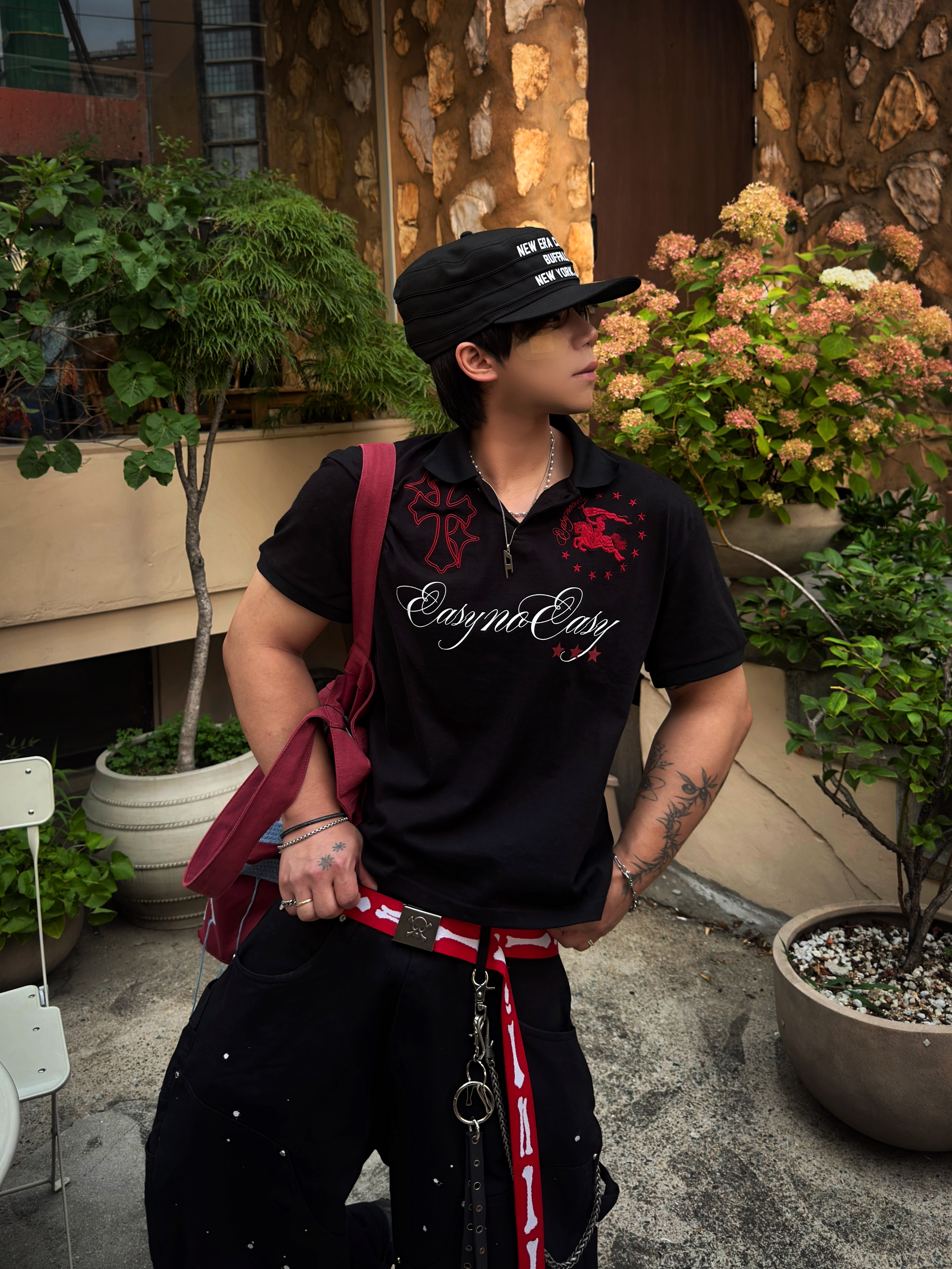 New Era Pre-Curved Pillbox Fitted Cap Black 착용 스타일 - 3