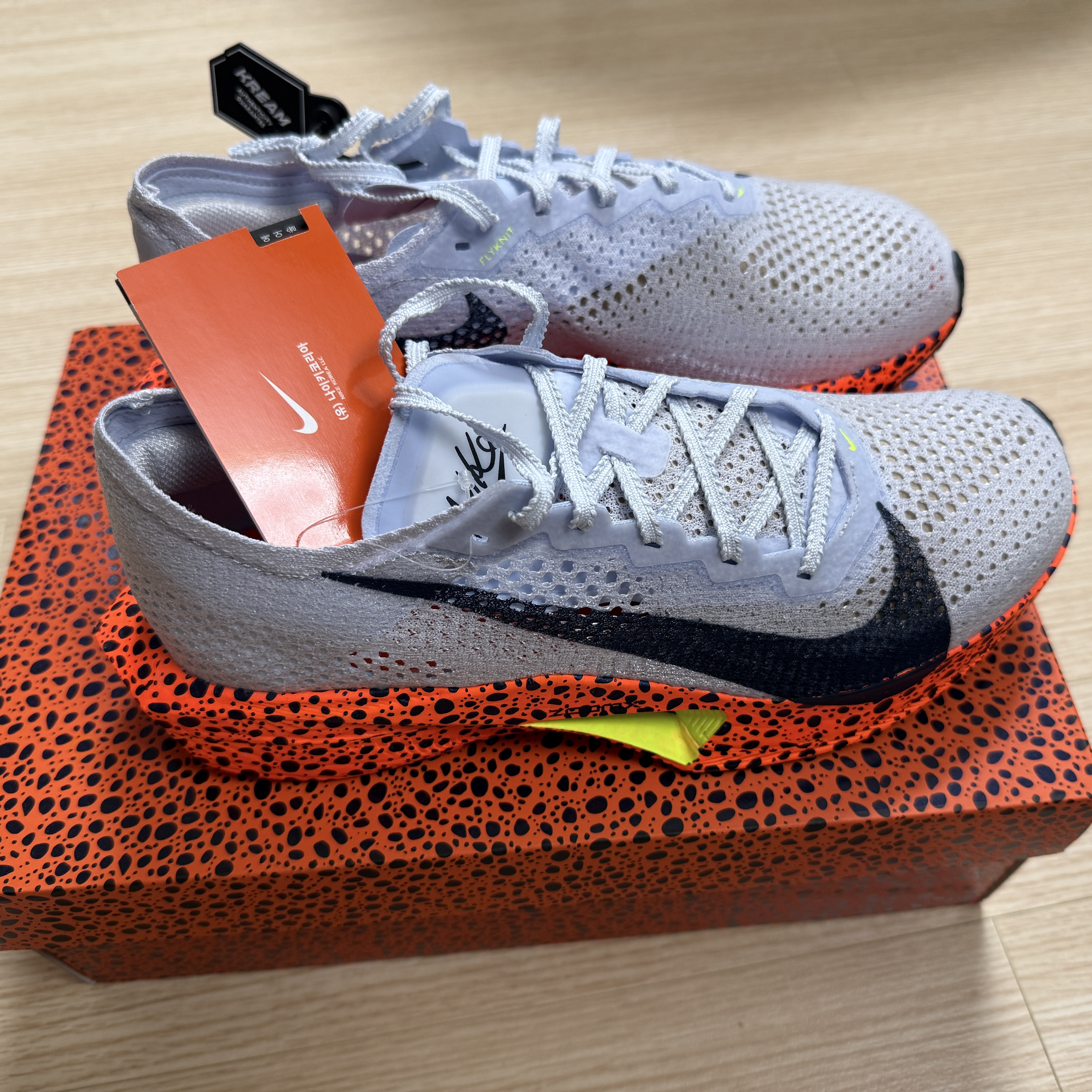 Nike ZoomX Vaporfly Next% 3 Electric 착용 스타일 - 4