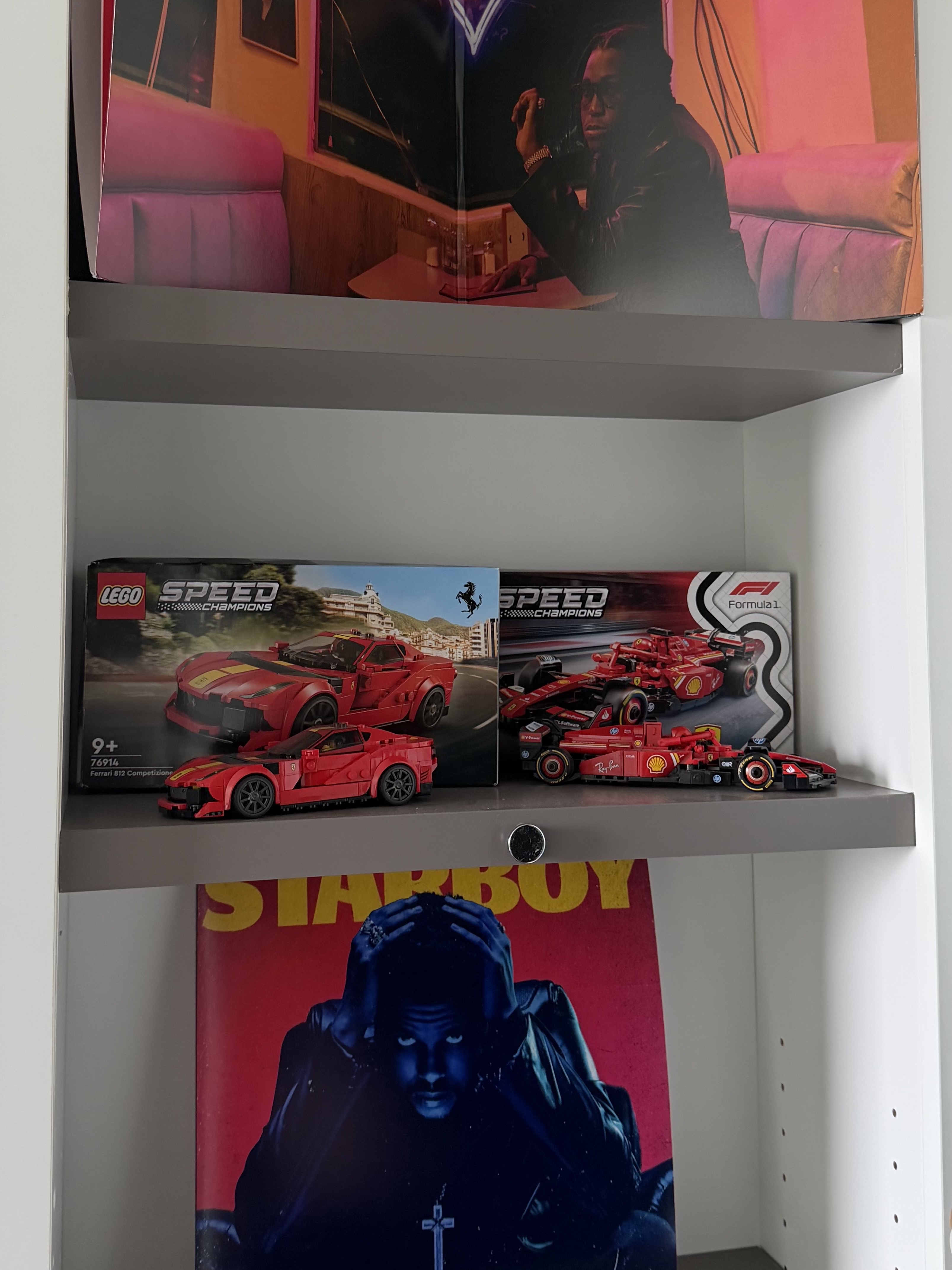 Playboi Carti Whole Lotta Red Vinyl Black (2LP), Marshall Major V Black (Korean Ver.) 착용 스타일 - 2