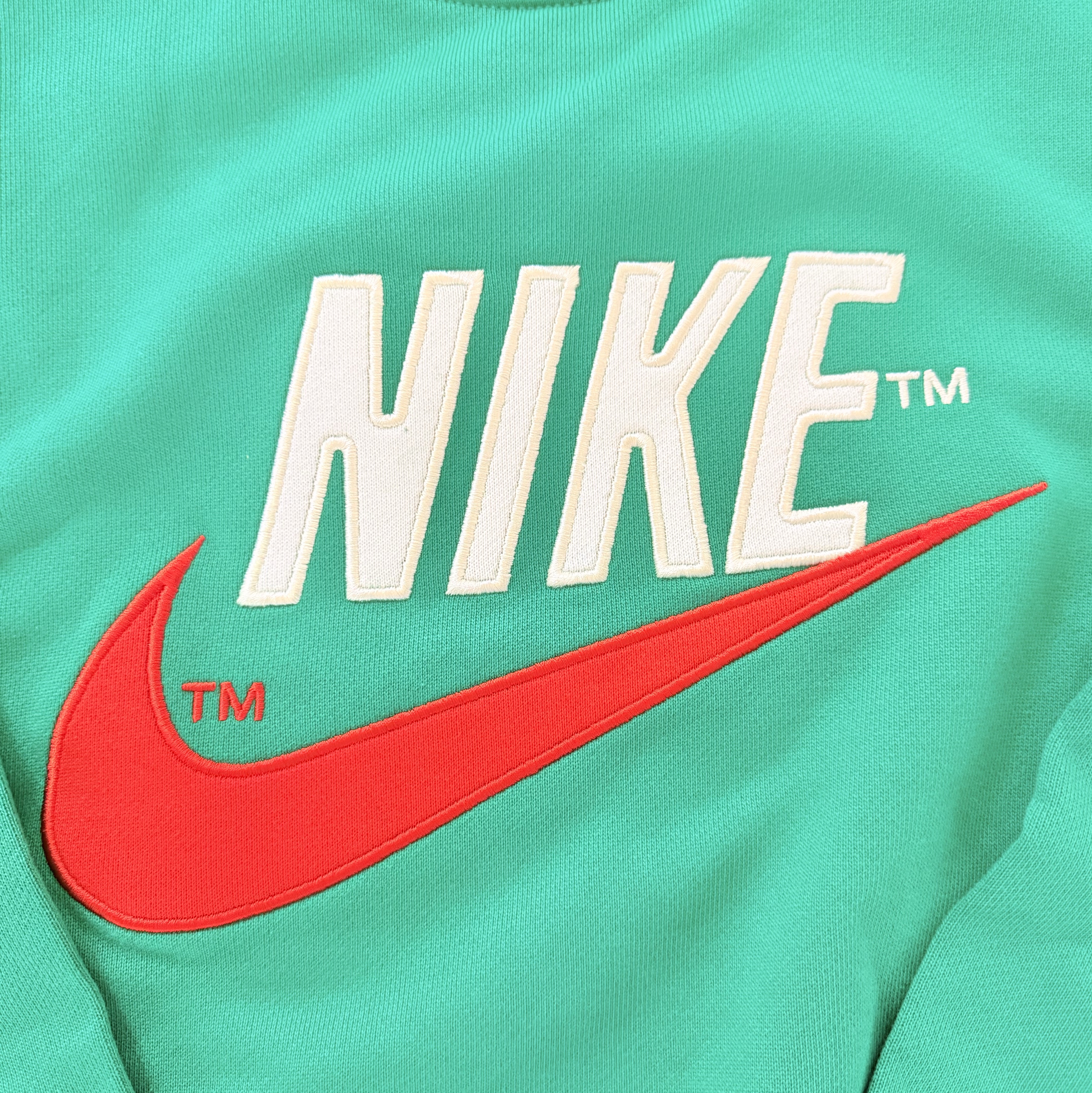 Nike NSW French Terry Crewneck Green - Asia 착용 스타일 - 1