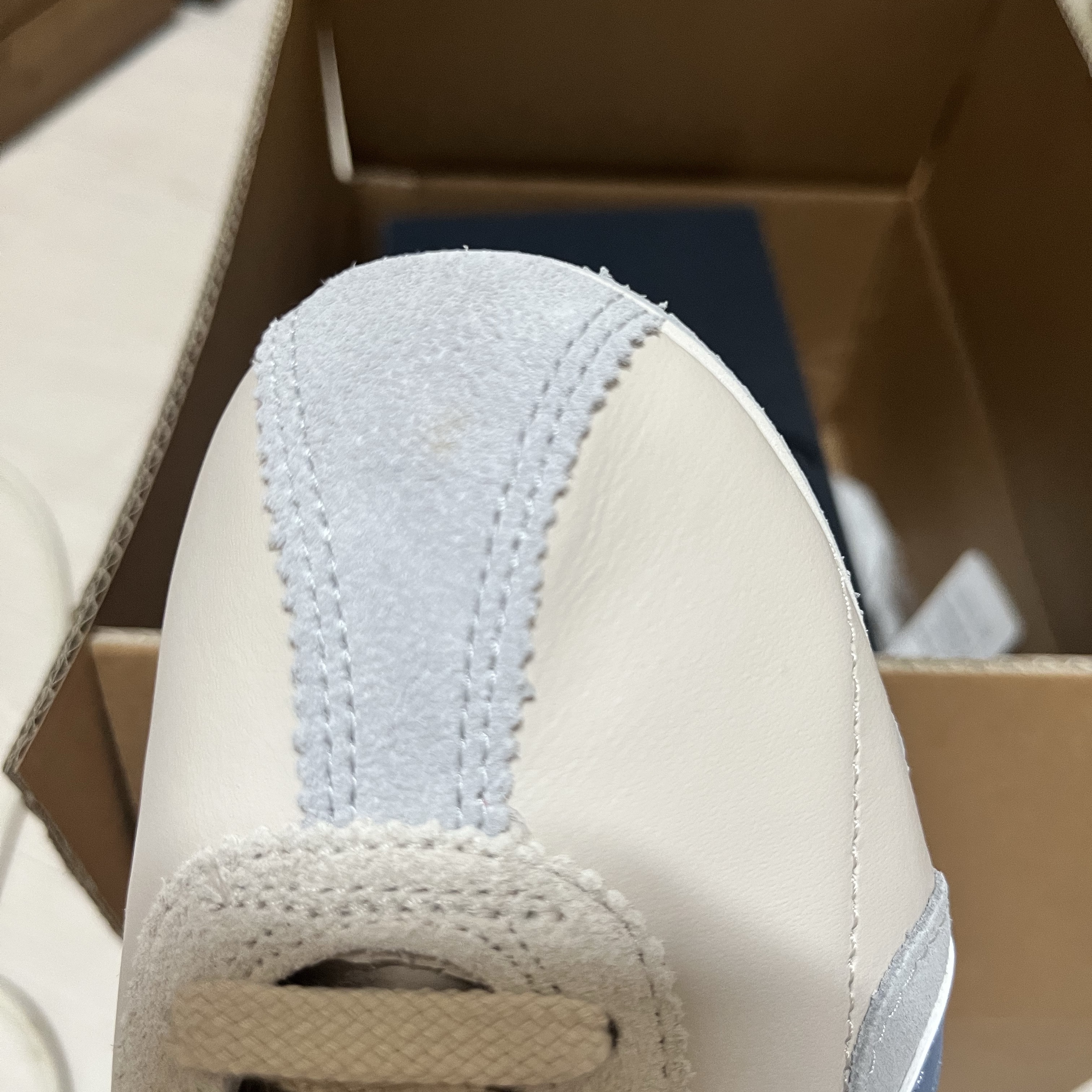 Onitsuka Tiger Runspark Cream Light Blue 착용 스타일 - 2