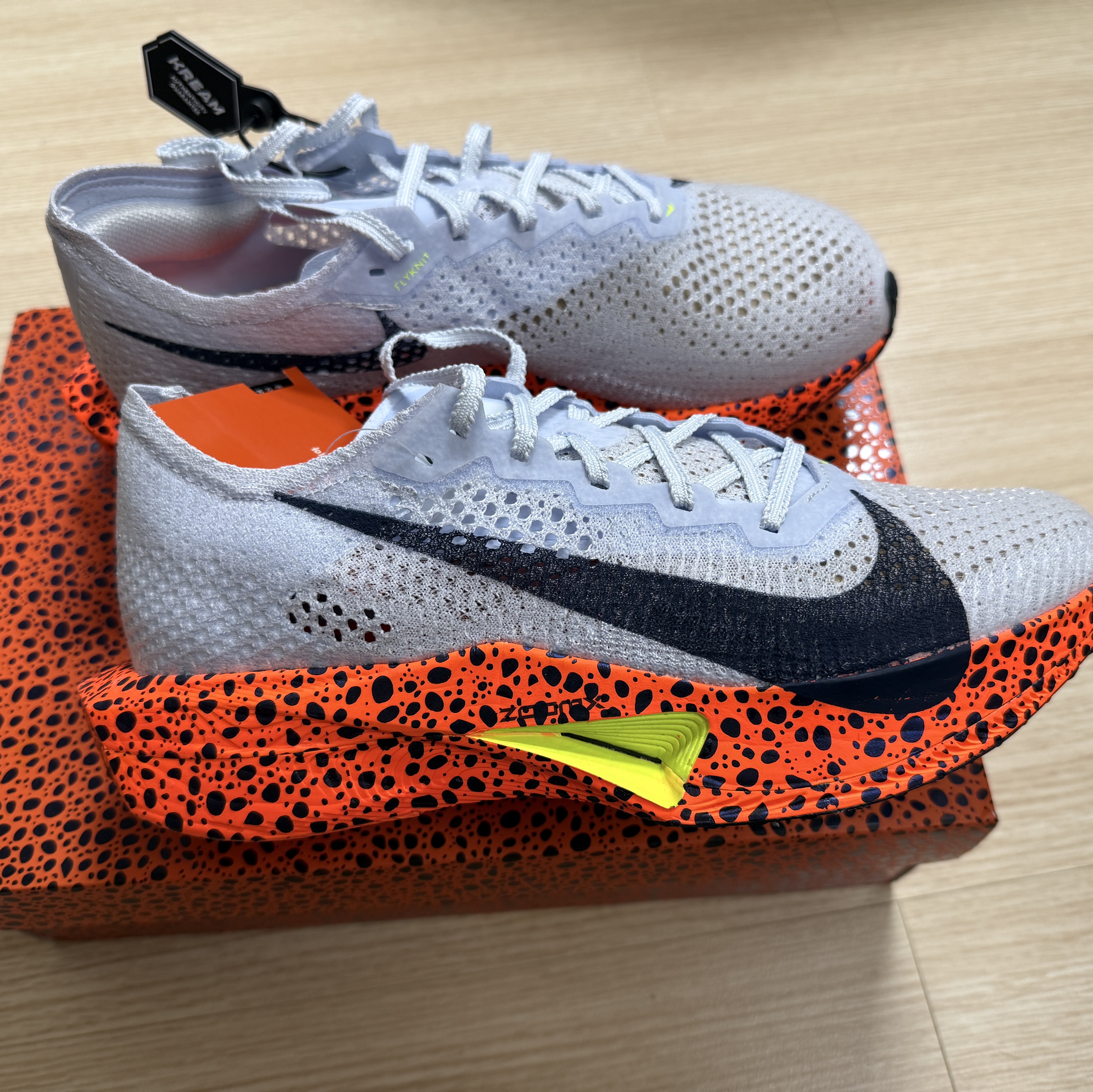 Nike ZoomX Vaporfly Next% 3 Electric 착용 스타일 - 5