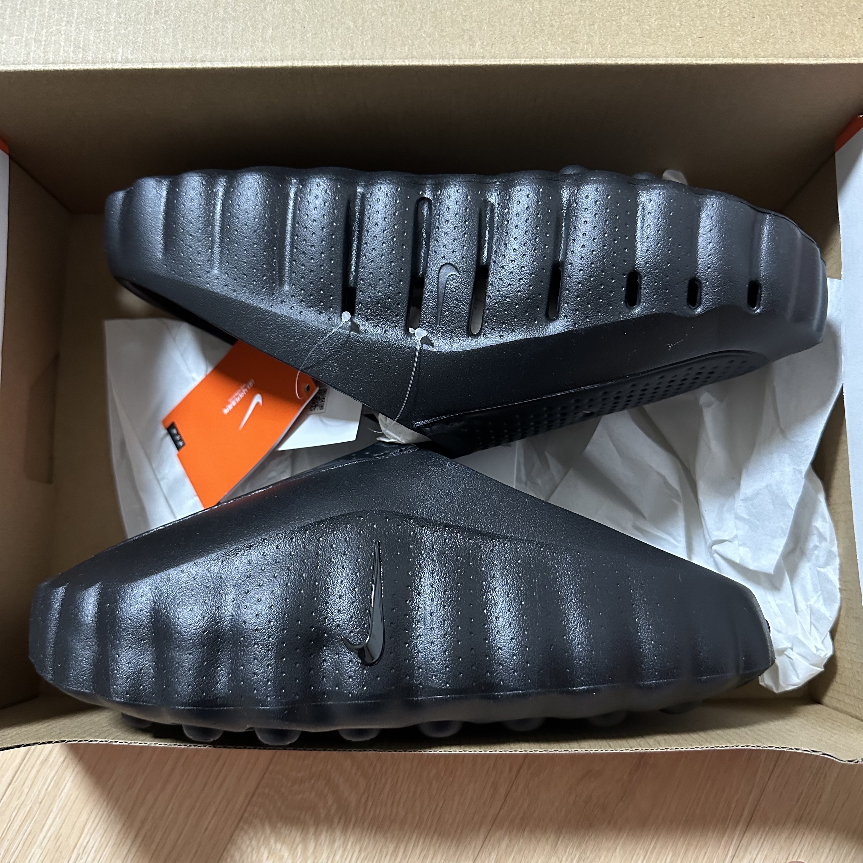 Nike Mind 001 Black Anthracite 착용 스타일 - 1