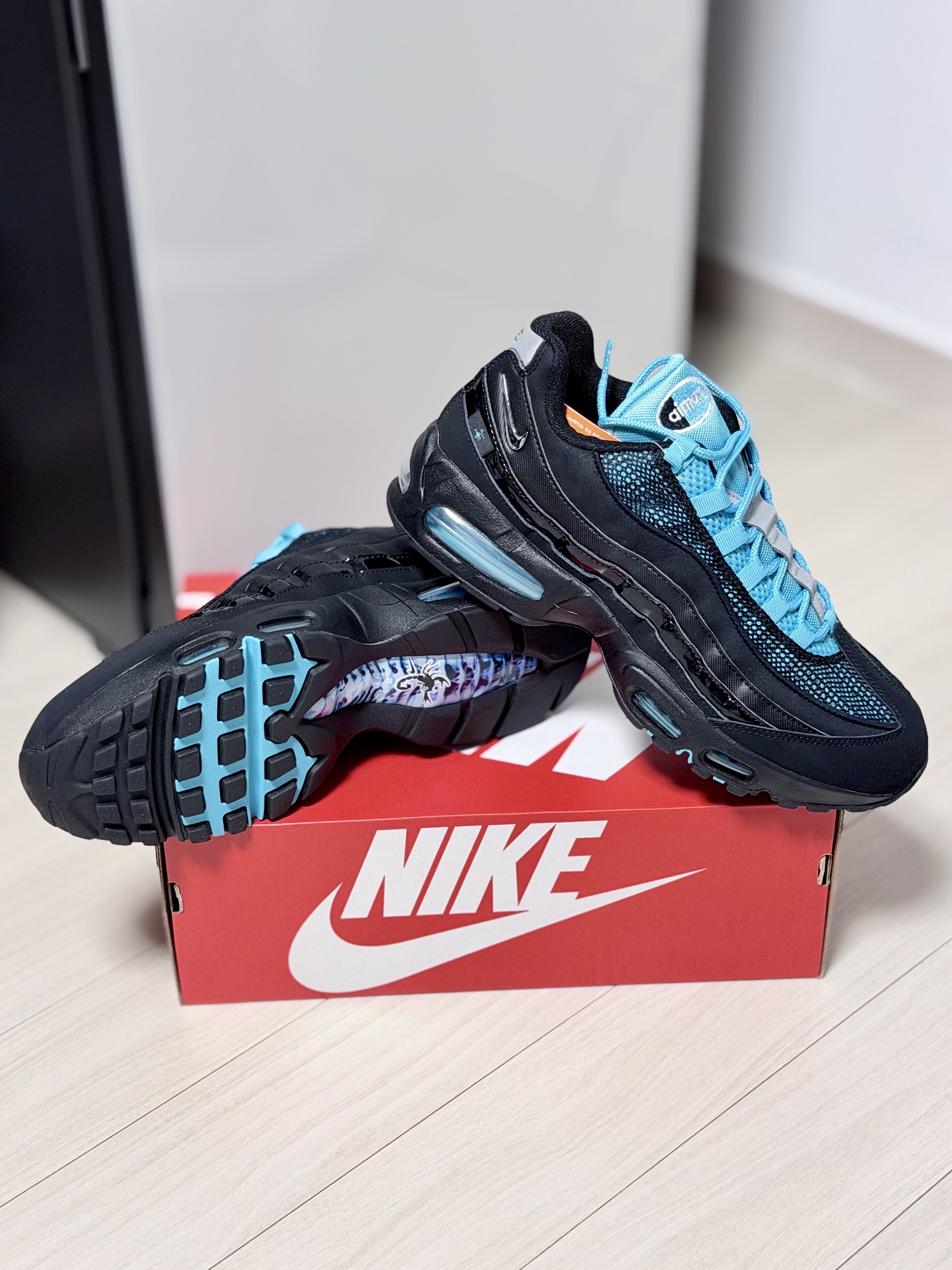 Nike Air Max 95 Big Bubble Black Chrome 착용 스타일