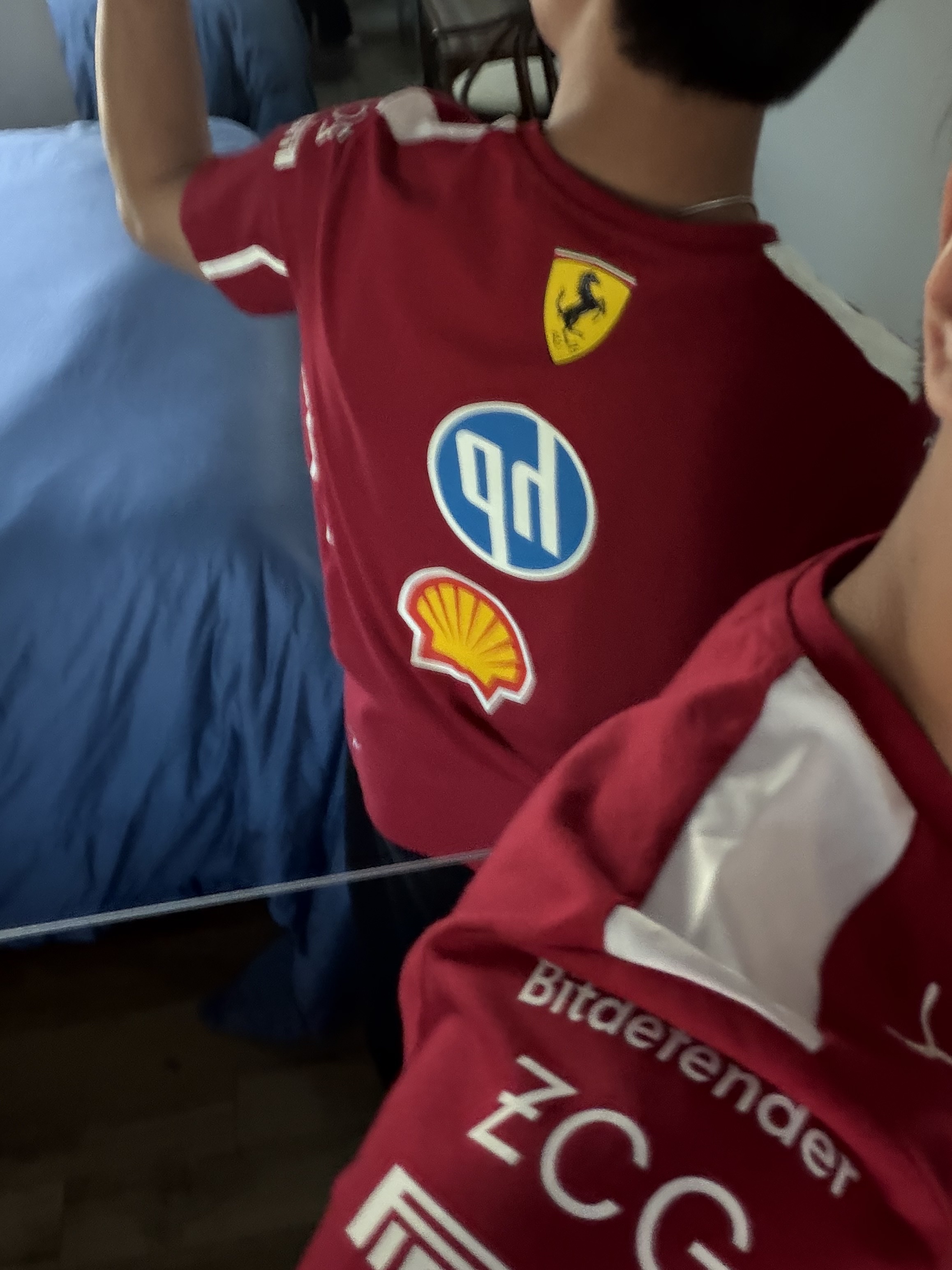 Scuderia Ferrari x Puma 2025 Team T-Shirt Dark Cherry 착용 스타일 - 3