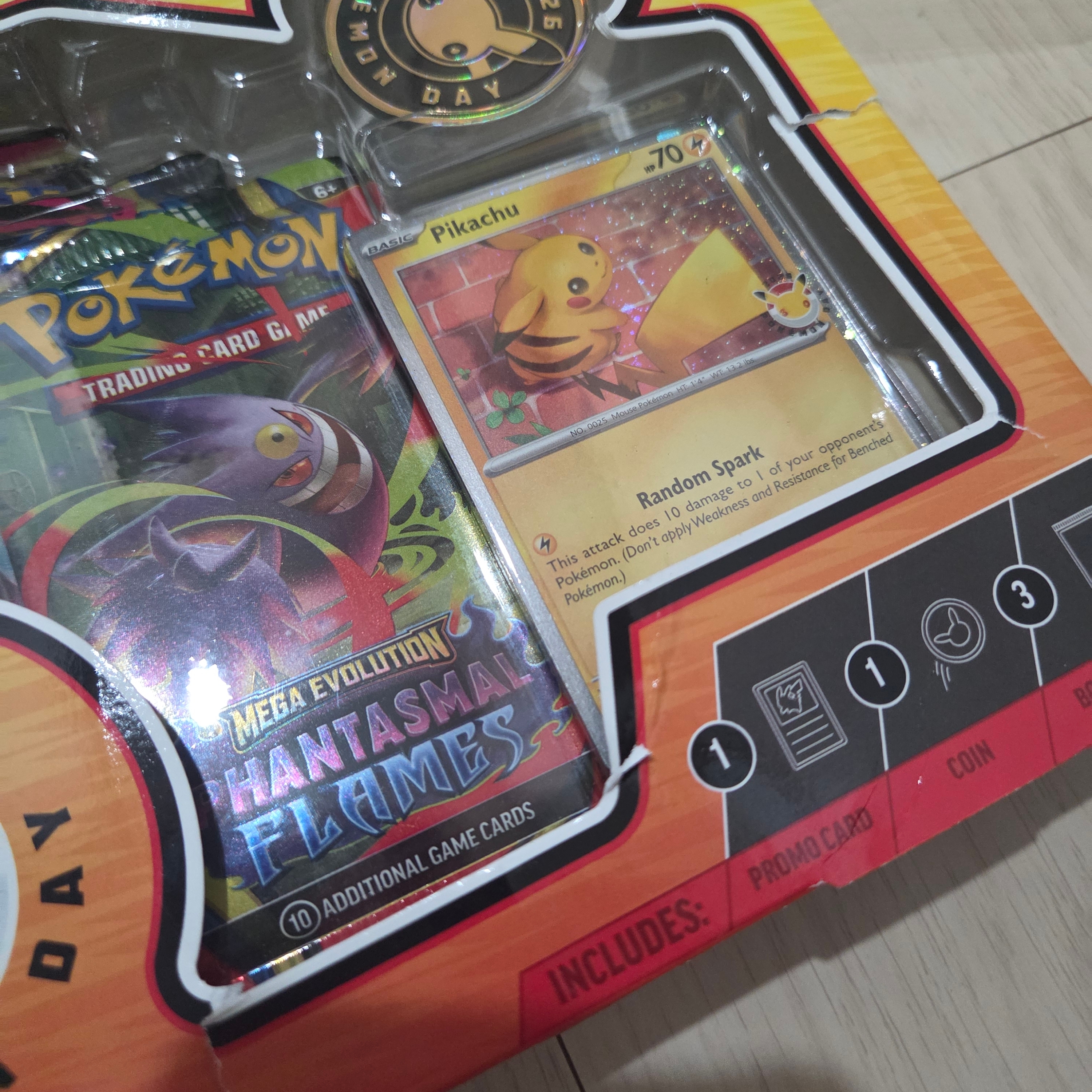 Pokemon TCG 30th Anniversary Pokemon Day 2026 Collection Box (English Ver.) 착용 스타일
