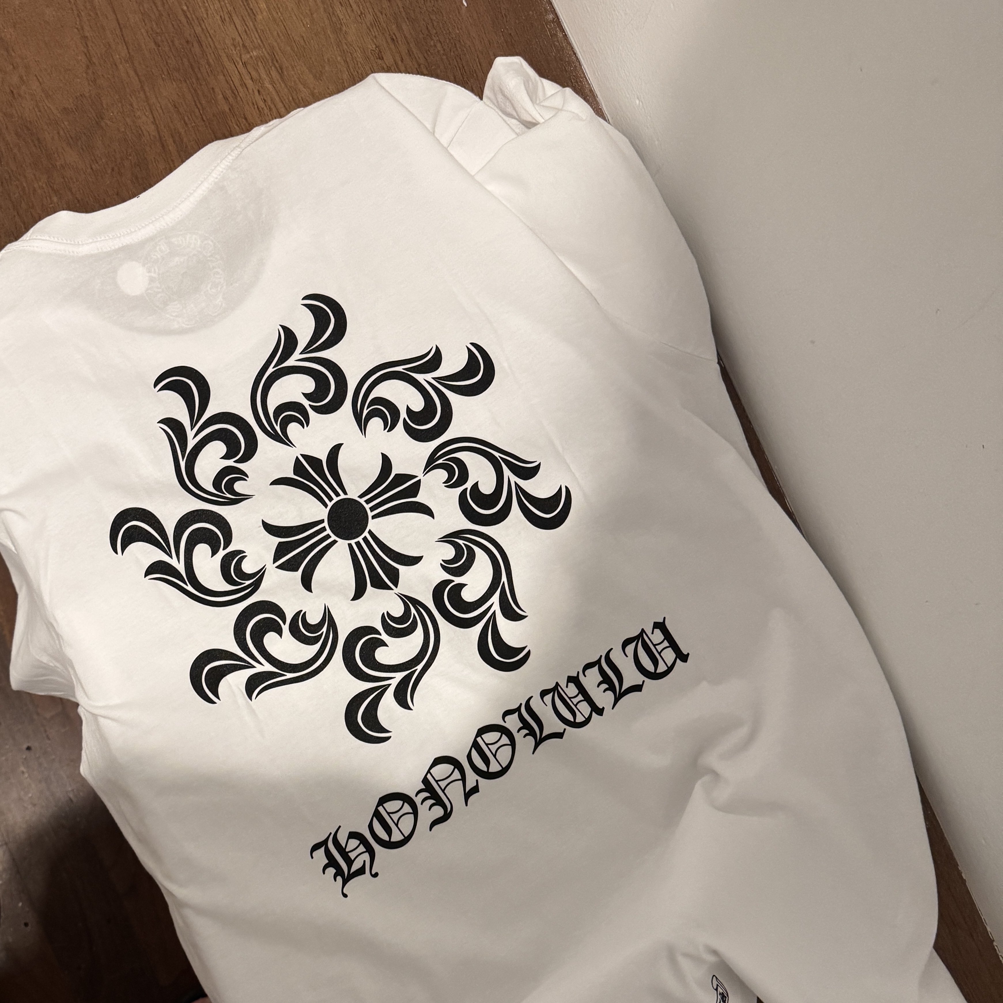 Chrome Hearts Spiral Logo T-Shirt  White - Honolulu Exclusive 착용 스타일 - 1