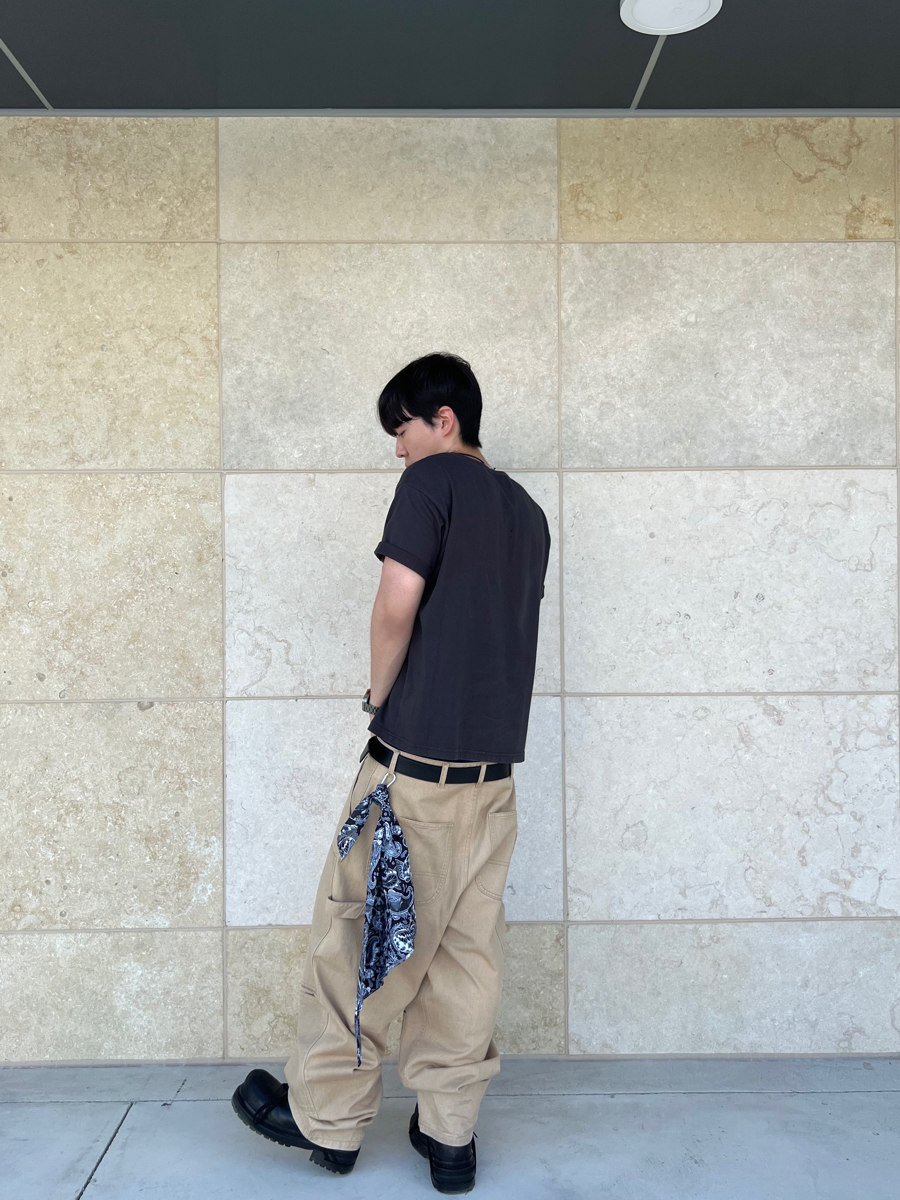 Farfromwhat Bold Twist Buckle Leather Belt, Aoiro Cutted Double Knee Pants Tan 착용 스타일 - 2
