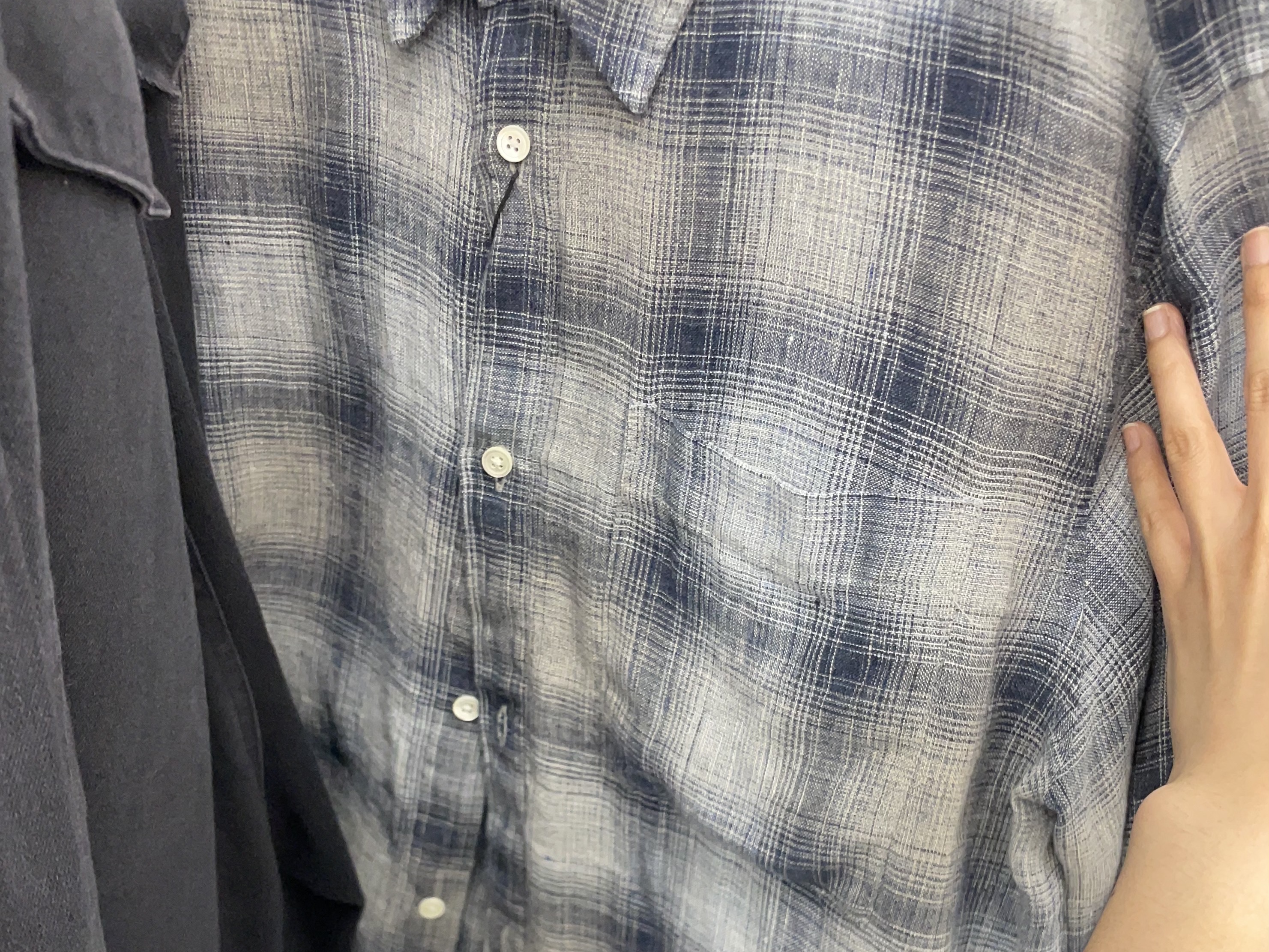 Hatchingroom Museum Shirt Linen Check Blue Grey 착용 스타일