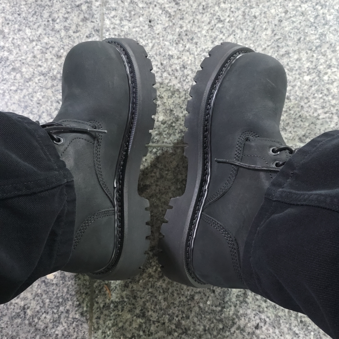 LOSTGARDEN Route Black, Millo Archive Reflect Curved Pants Black 착용 스타일 - 2