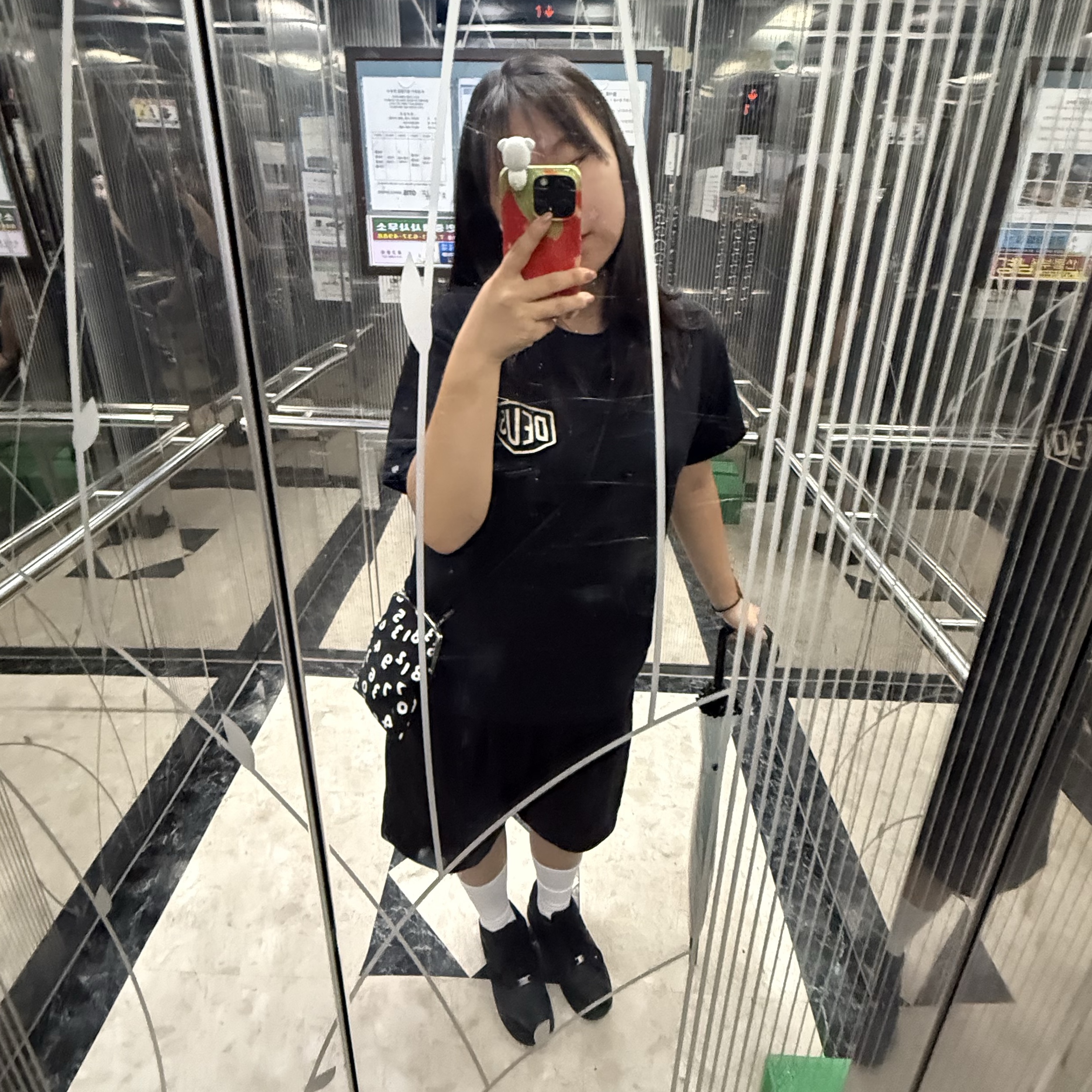Nike Air Force 1 '07 Low Triple Black, Deus Ex Machina Seoul Original Address T-Shirt Black 착용 스타일