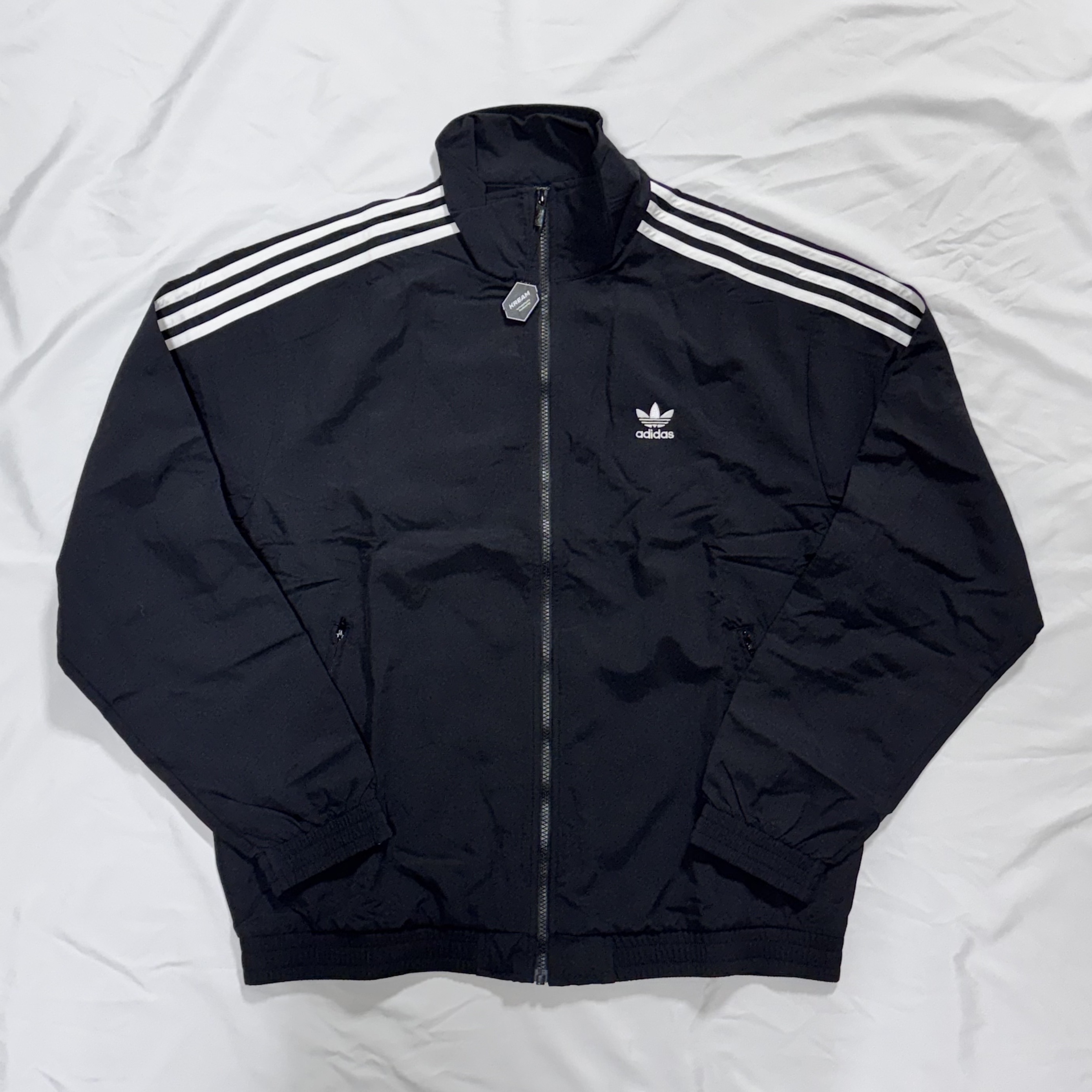 Adidas Adicolor Woven Firebird Track Top Black  - KR Sizing 착용 스타일