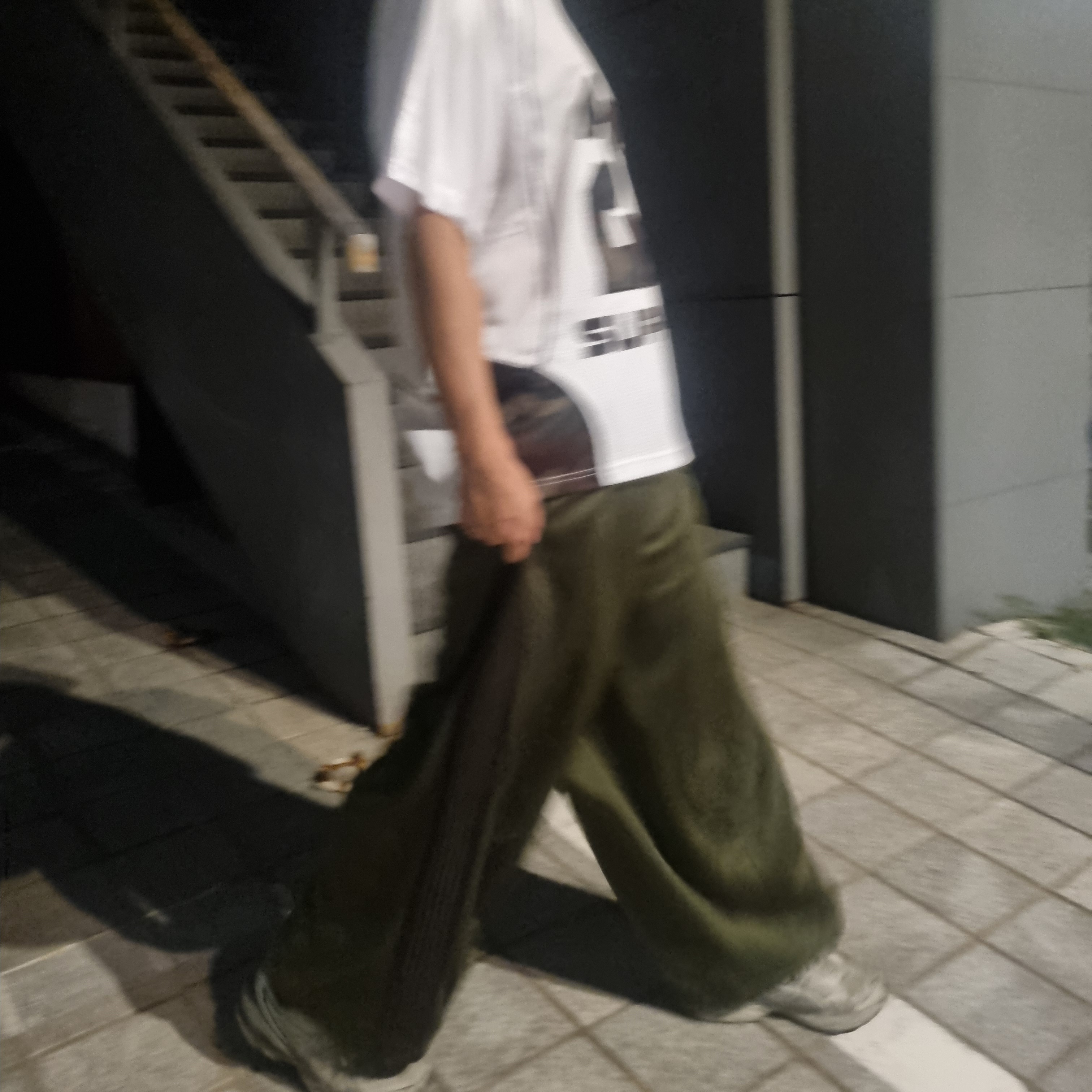 Supreme Perfect Season Football Jersey White - 23SS, Needles H.D. Track Pants Poly Smooth Olive 착용 스타일 - 3