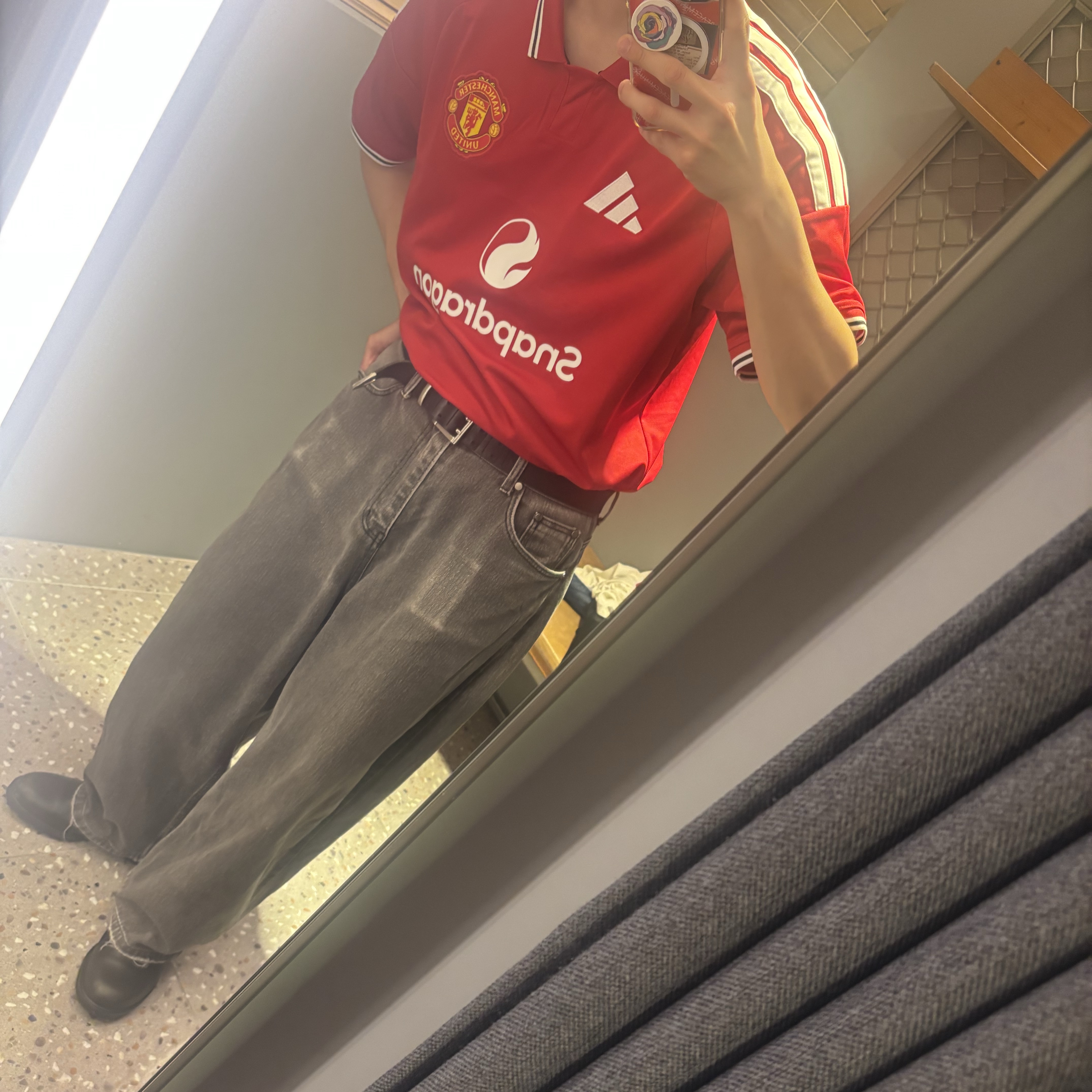 Adidas Manchester United 2026/27 Home Jersey Mufc Red - KR Sizing (Non Marking Ver.) 착용 스타일