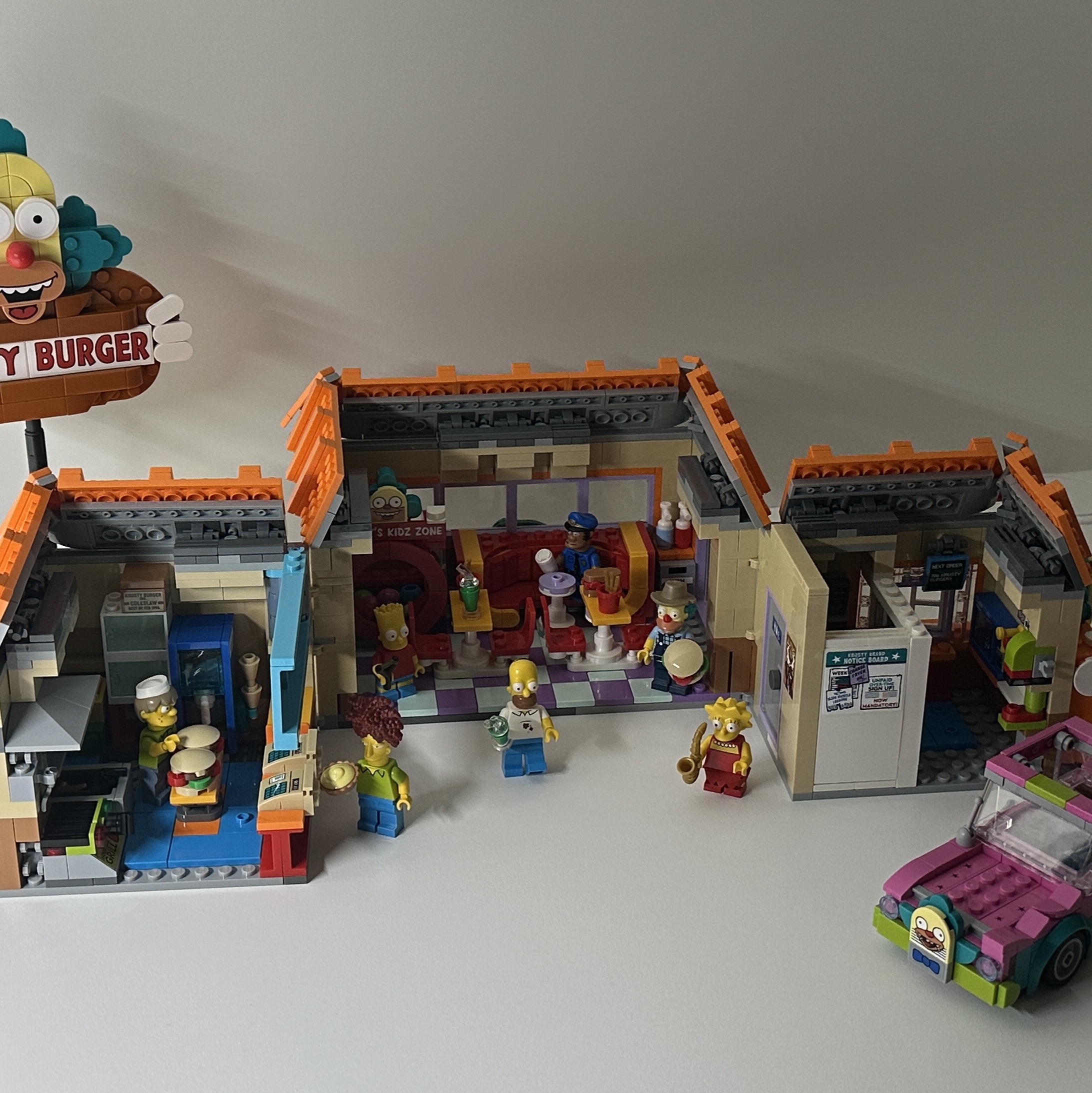 Lego Icons The Simpsons: Krusty Burger 착용 스타일 - 2