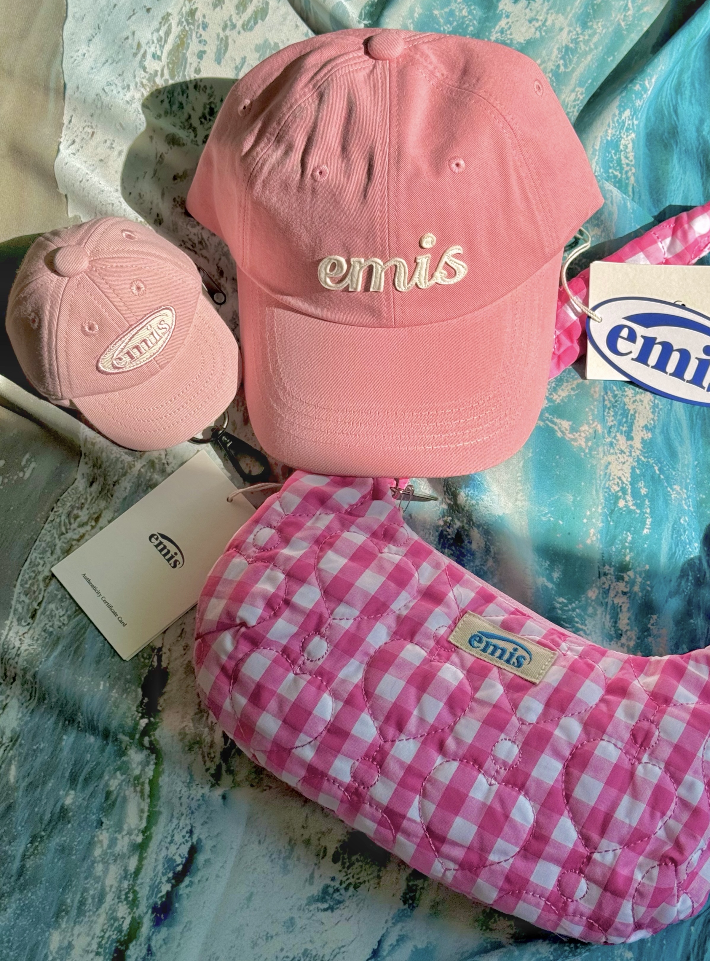 Emis Ball Cap Pouch Keyring Pink, Emis Ball Cap Pouch Keyring Green 착용 스타일 - 5