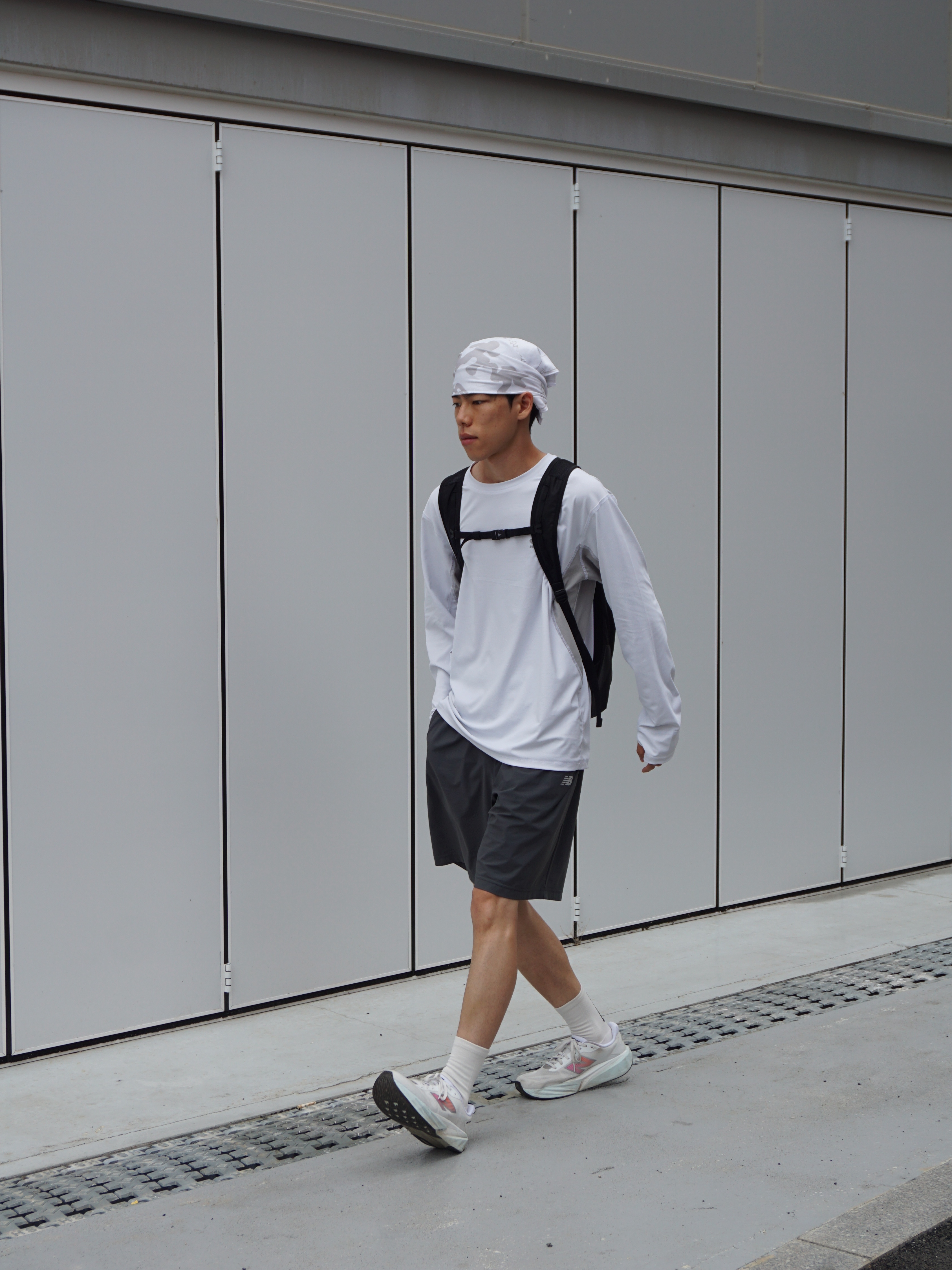 Honda Speed Run Long Sleeve Light Gray, New Balance FuelCell Rebel v5 NB 103 White Pink Heat - 2E Wide 착용 스타일 - 1