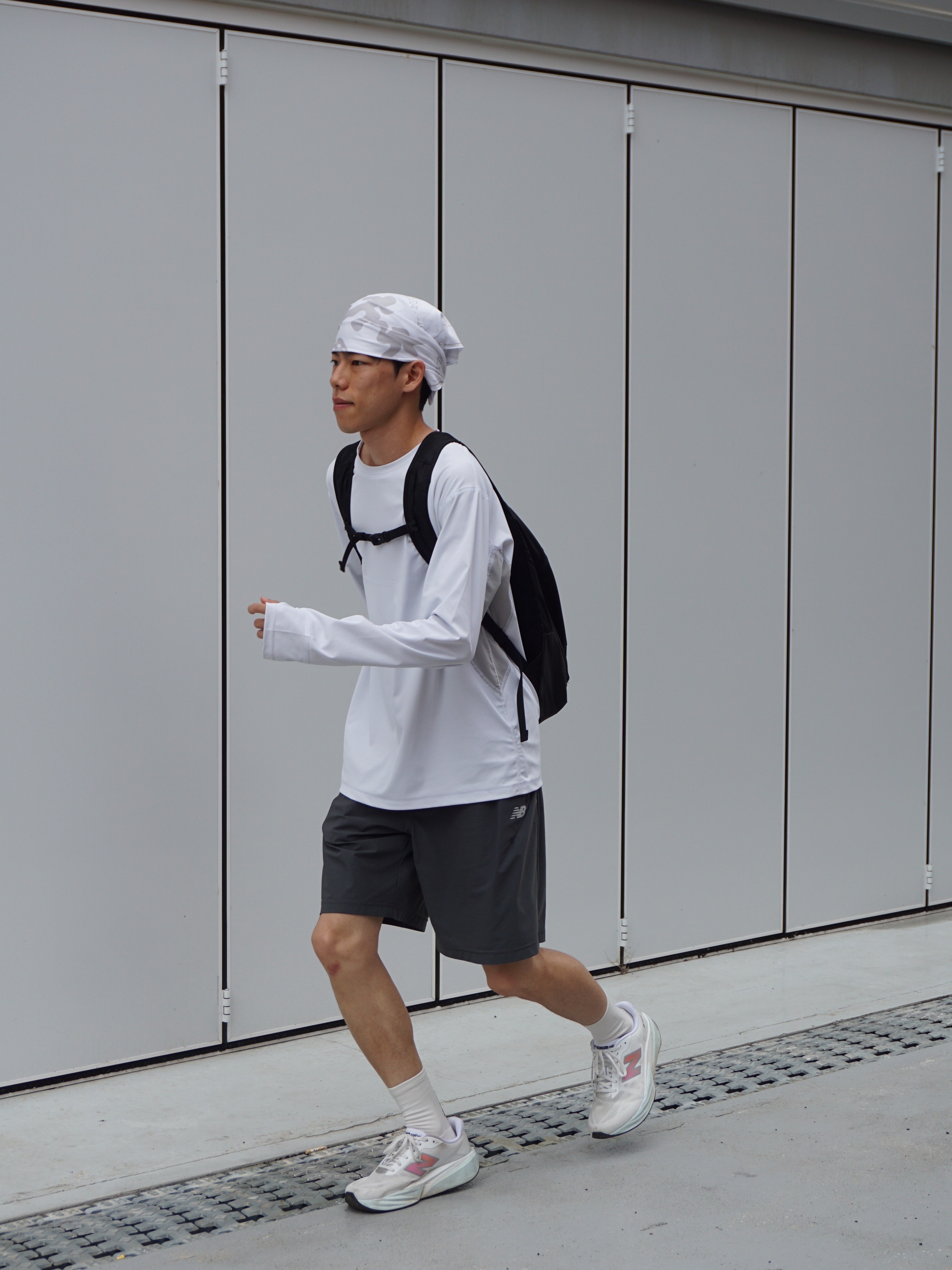 Honda Speed Run Long Sleeve Light Gray, New Balance FuelCell Rebel v5 NB 103 White Pink Heat - 2E Wide 착용 스타일 - 5