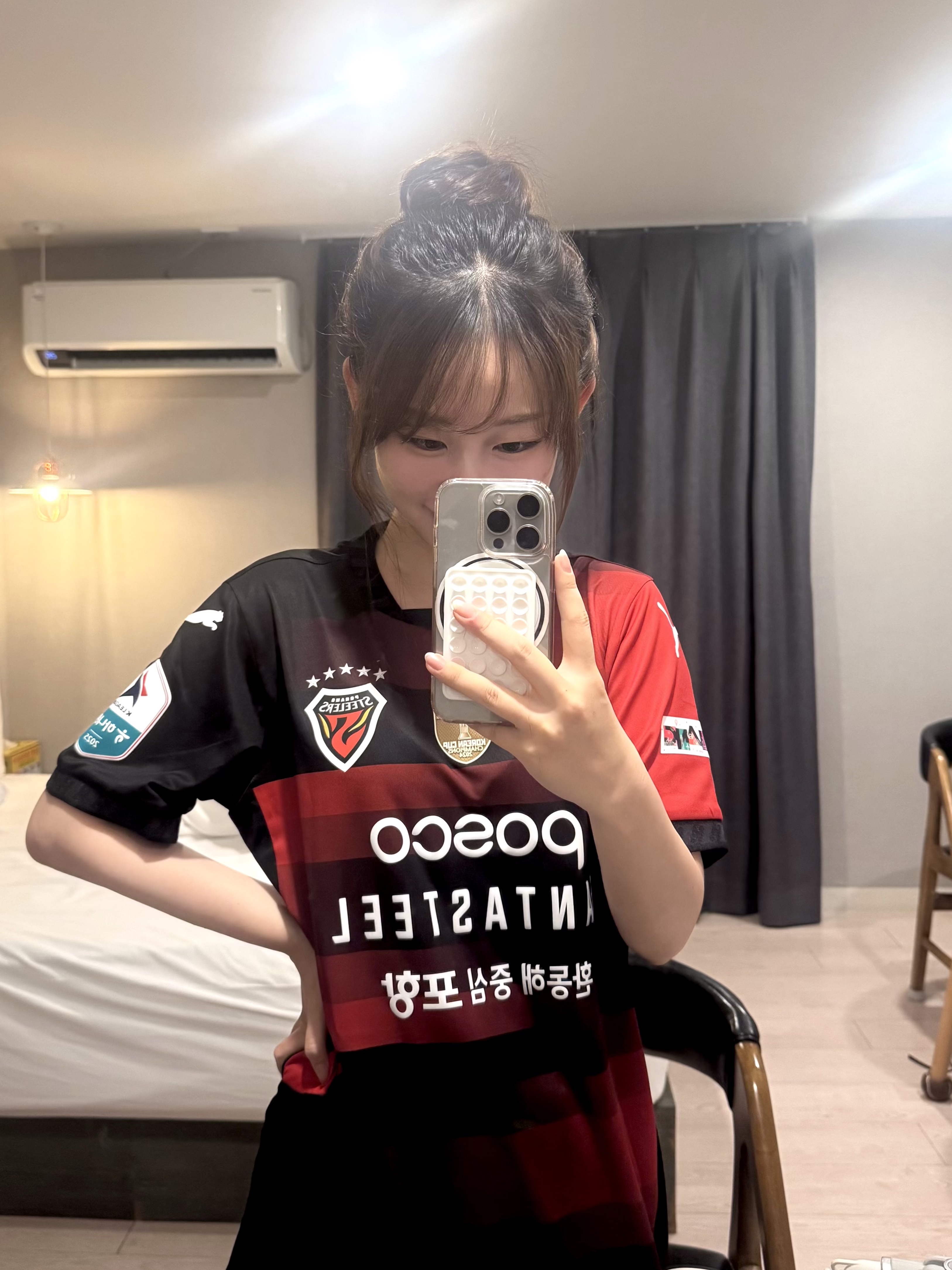 Puma Pohang Steelers FC 2025 Home Jersey Team Regal Red (Non Marking Ver.) 착용 스타일