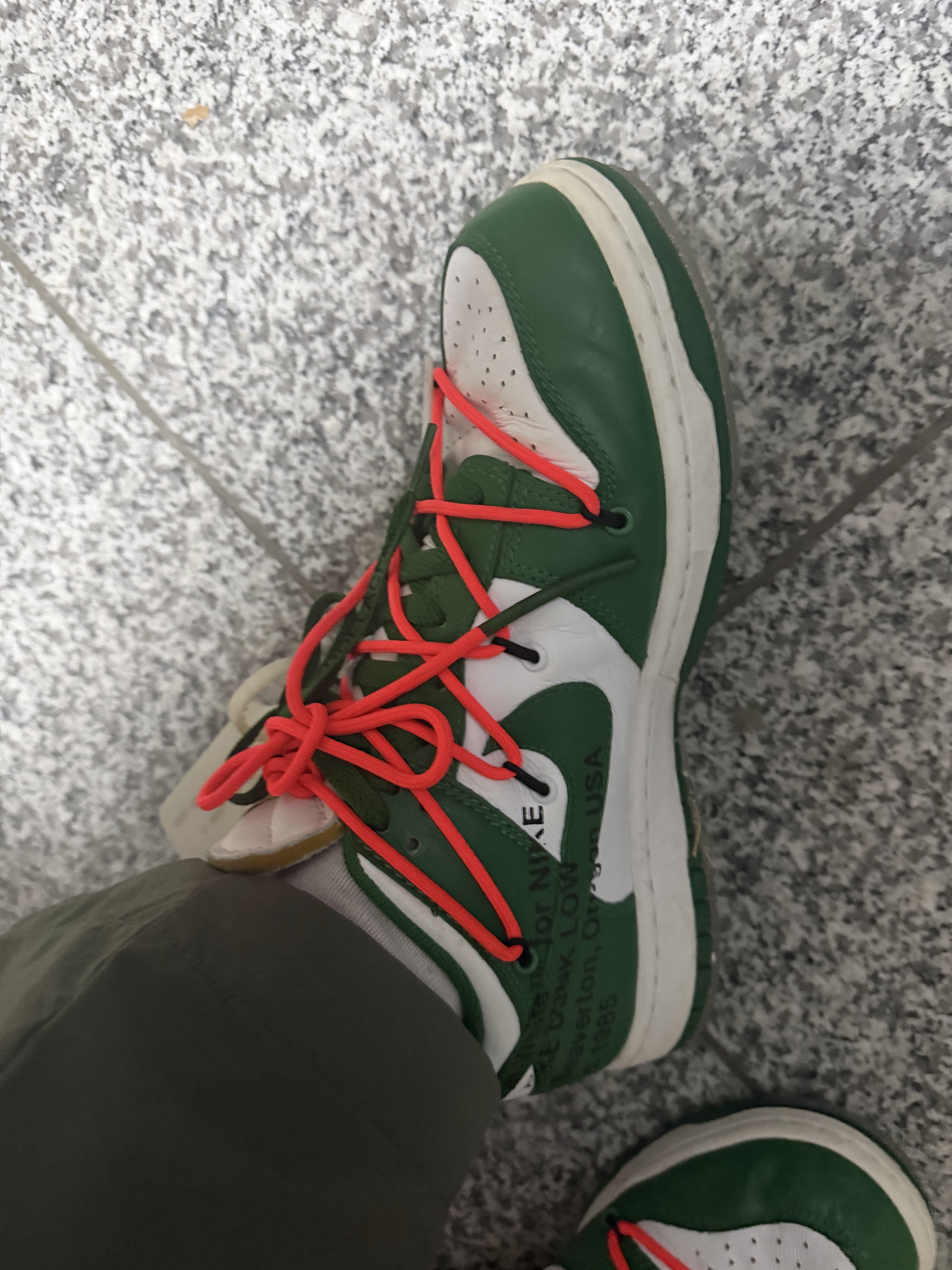 Adidas Arsenal 2023/24 3rd Jersey Rich Green Collegiate Navy - US Sizing (Non Marking Ver.), Nike x Off-White Dunk Low Pine Green 착용 스타일 - 3