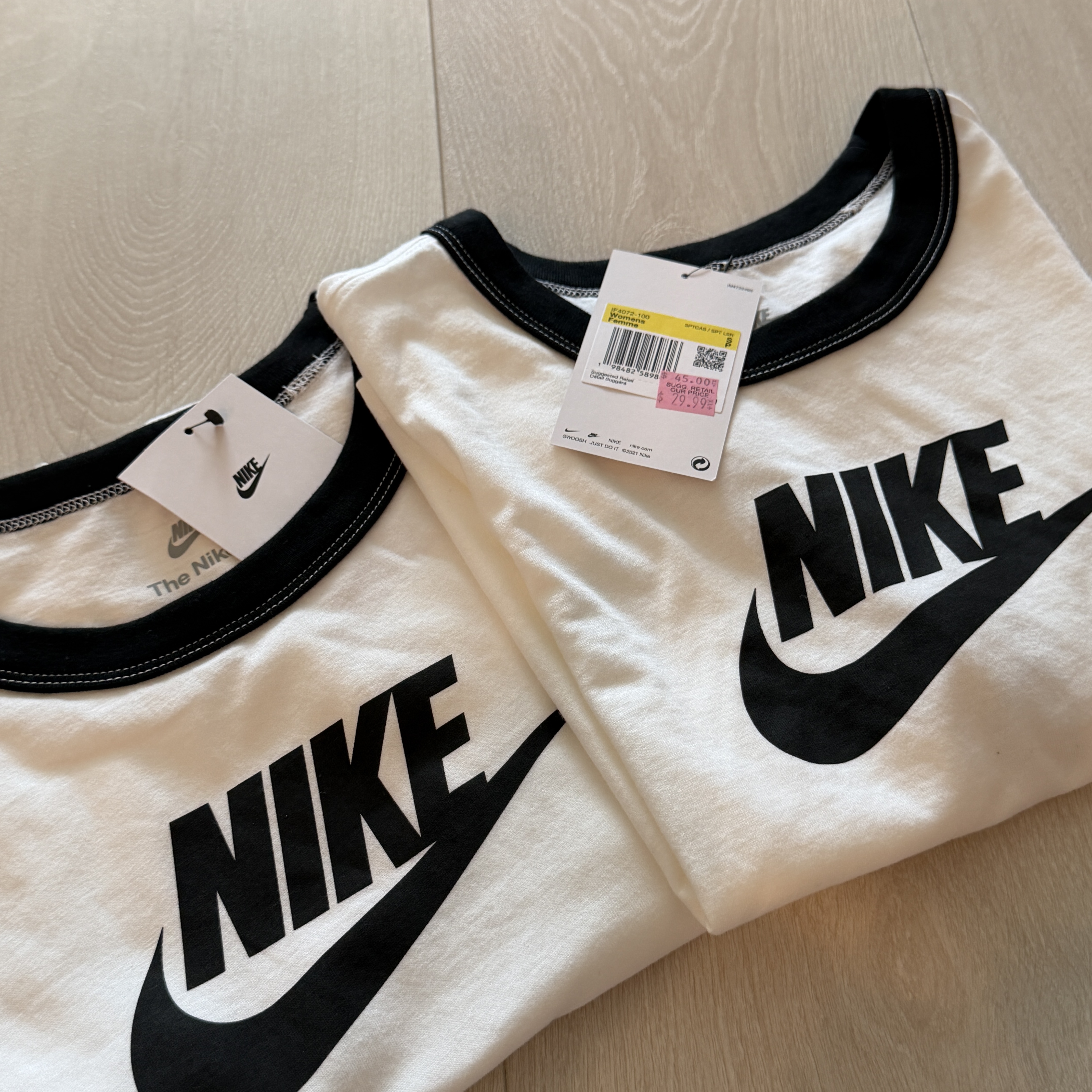 (W) Nike NSW Graphic Ringer T-Shirt White Black - US/EU 착용 스타일