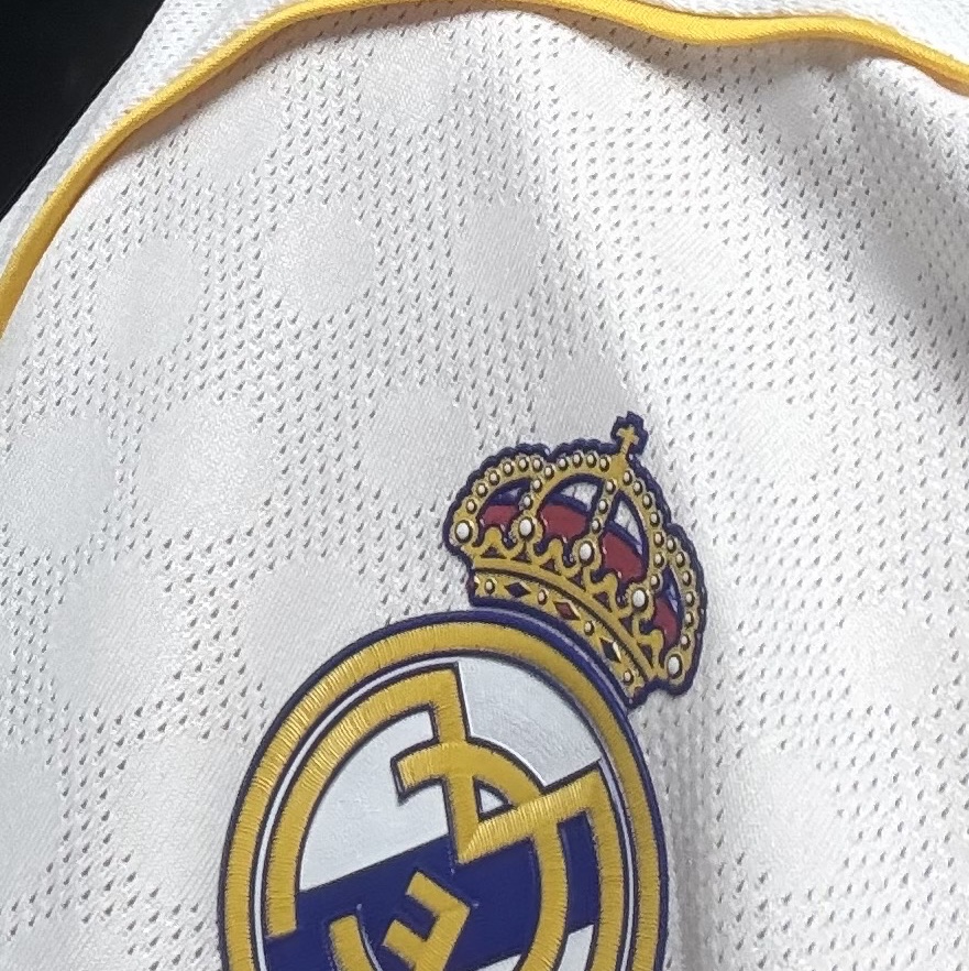 Adidas Real Madrid 2025/26 Home Authentic Jersey White - KR Sizing (Non Marking Ver.) 착용 스타일 - 2