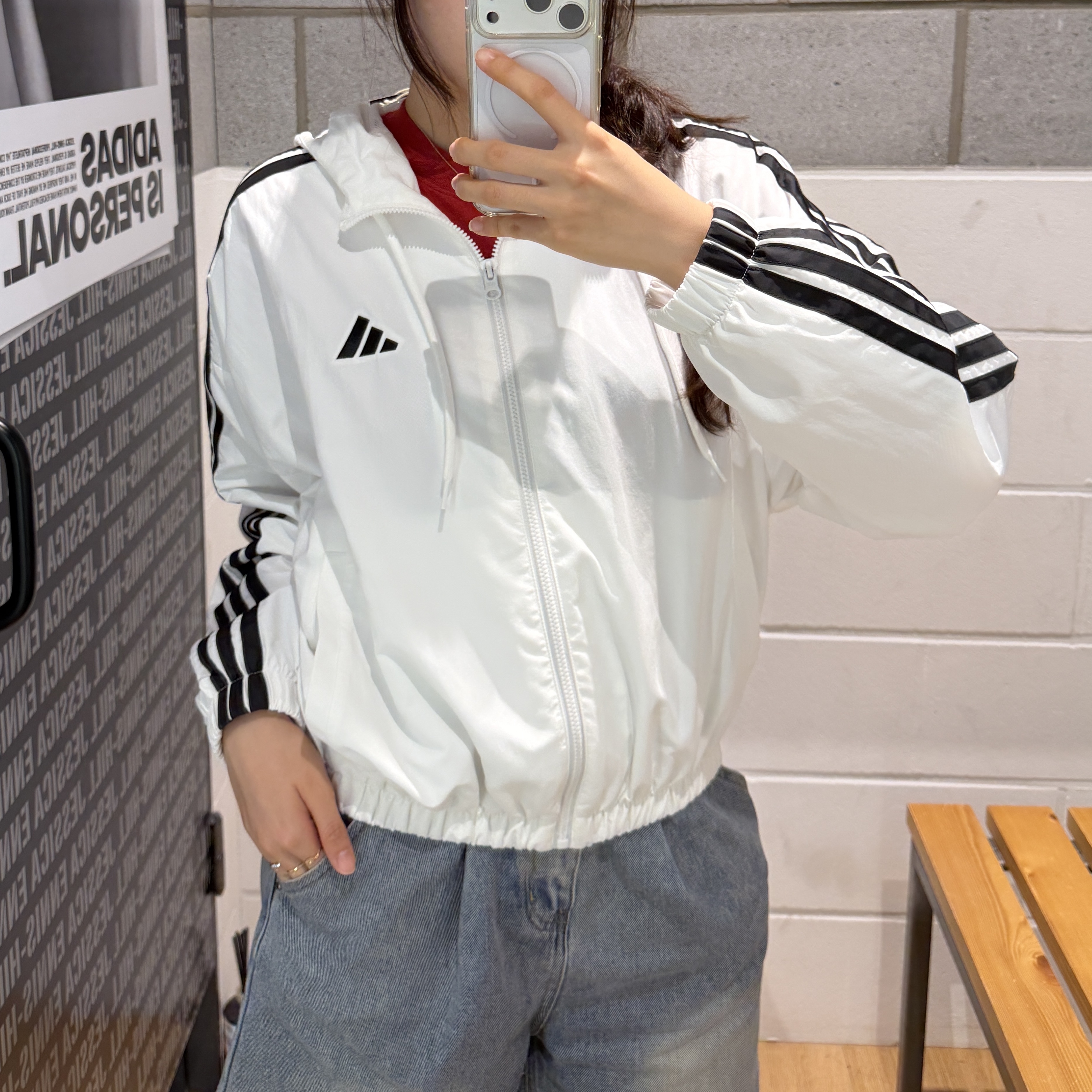 (W) Adidas Essential 3-Stripes Woven Windbreaker Jacket White - KR Sizing 착용 스타일 - 1