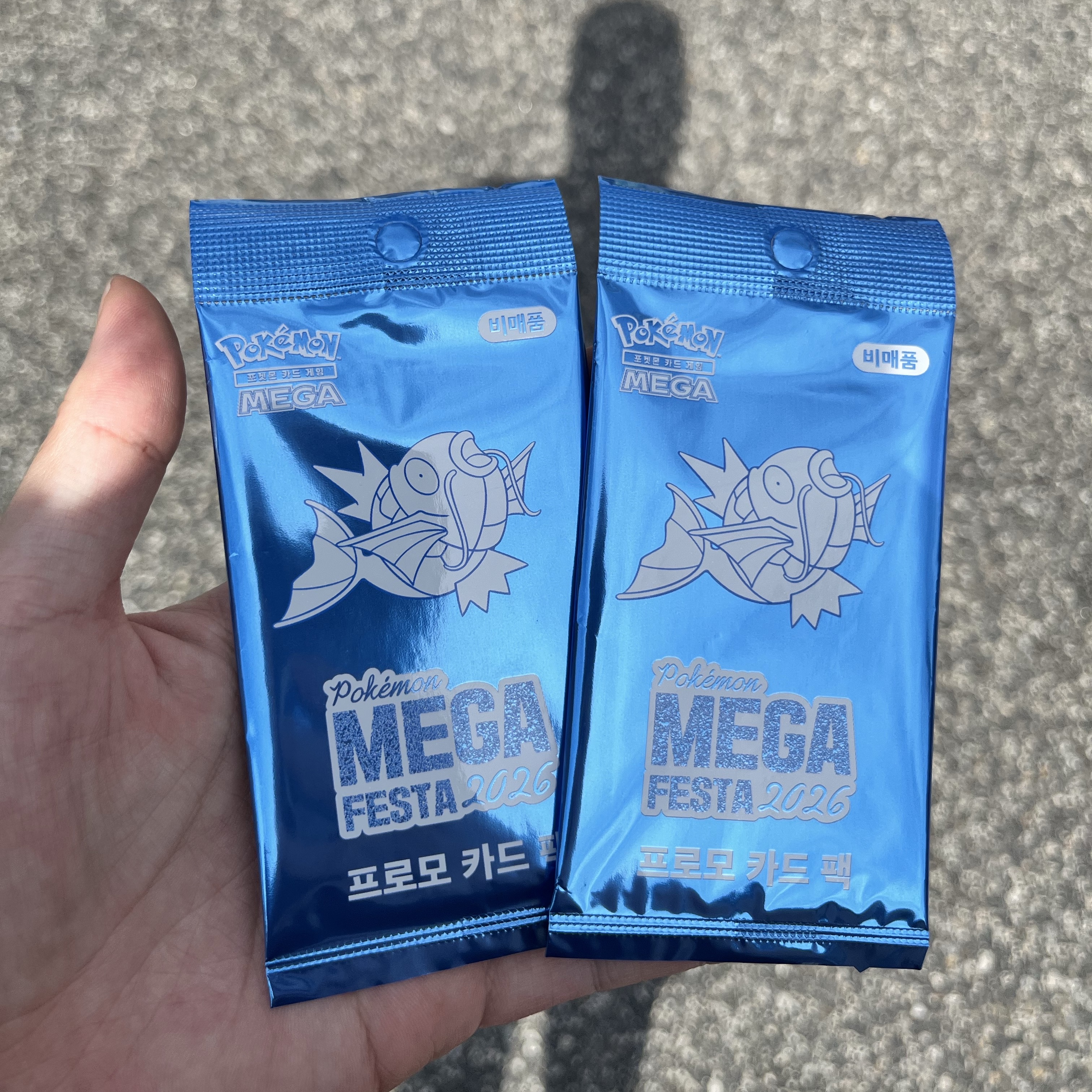 Pokemon TCG Mega Festa 2026 Promo Card Magikarp 착용 스타일