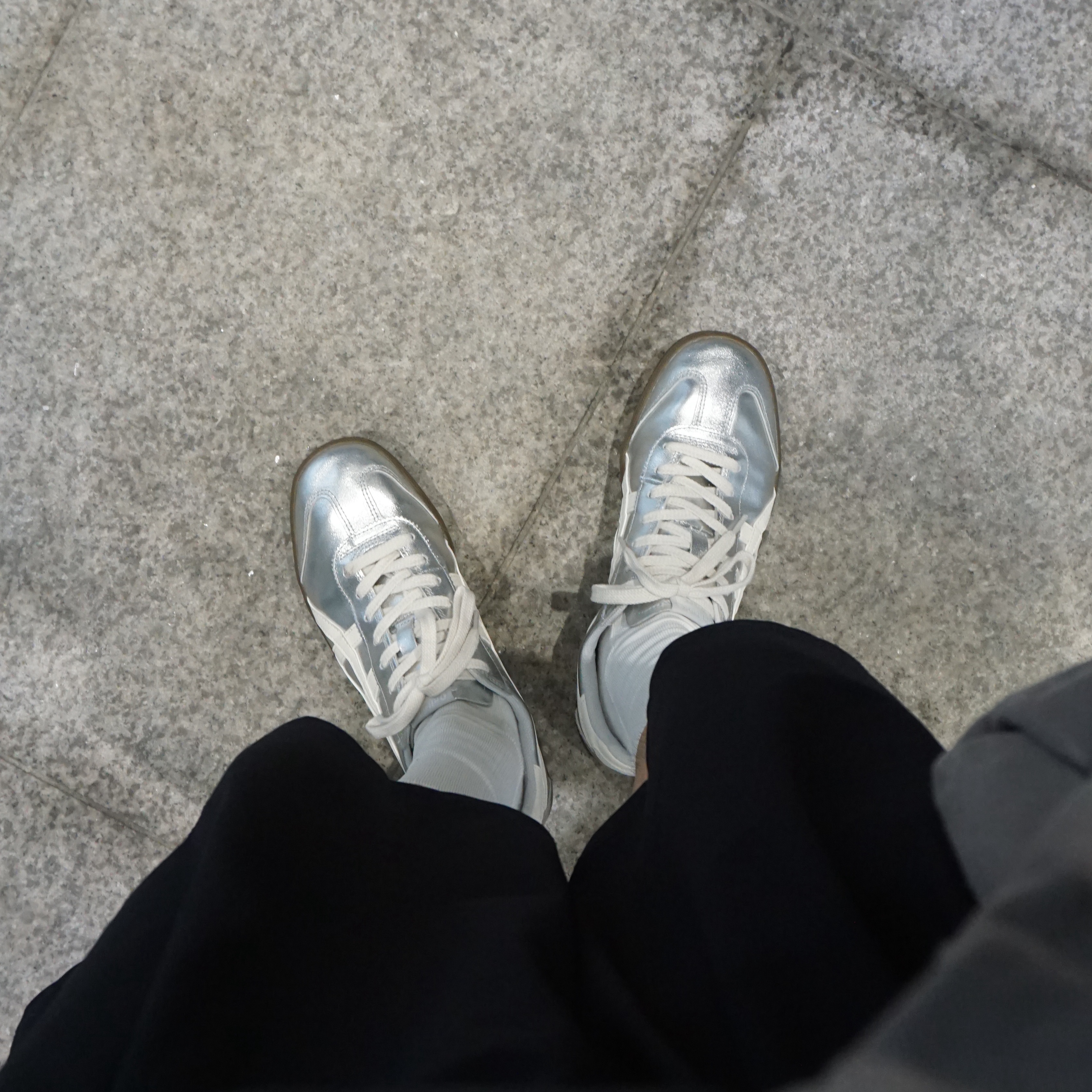 Onitsuka Tiger Mexico 66 Silver Off White 착용 스타일 - 1