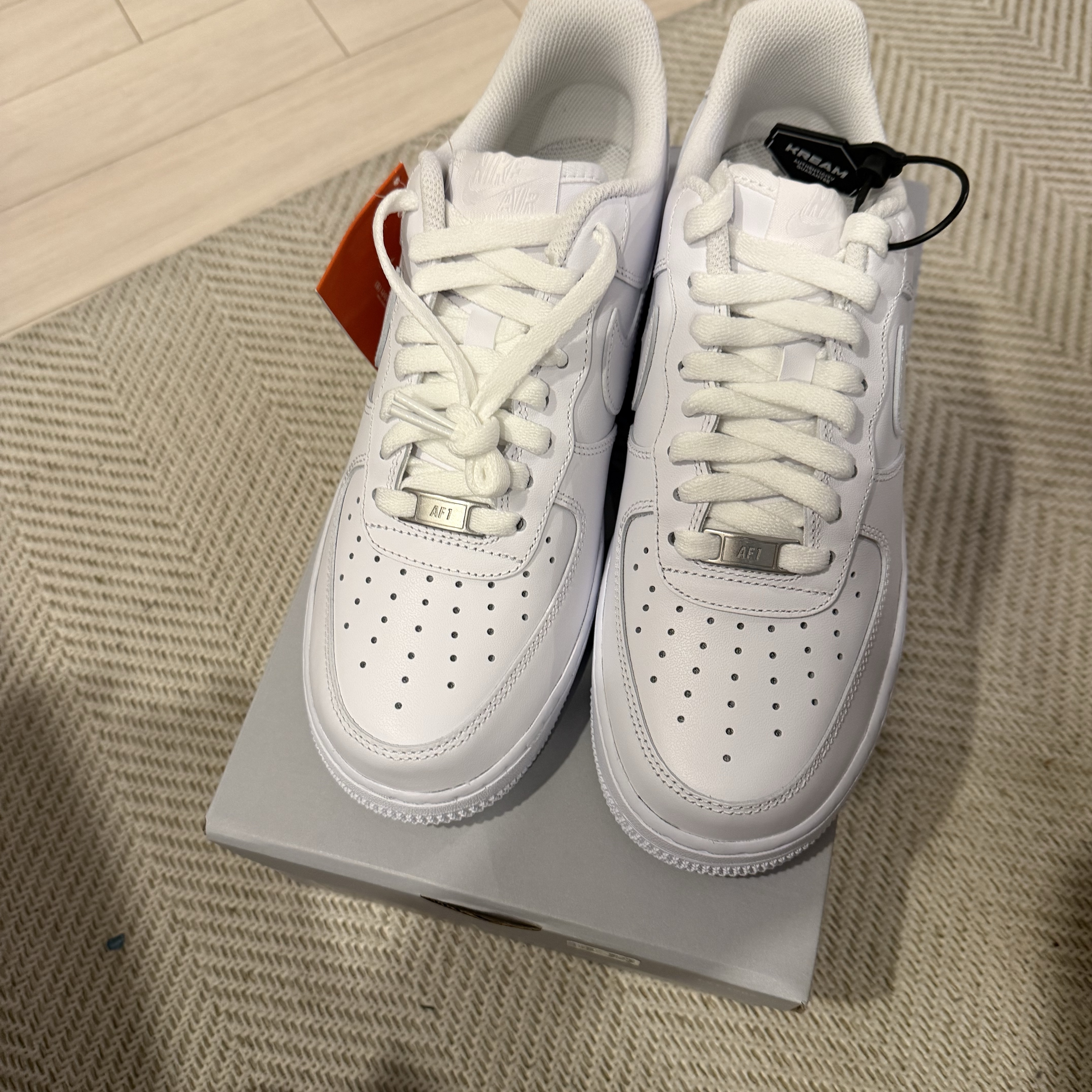 Nike Air Force 1 '07 Low White 착용 스타일