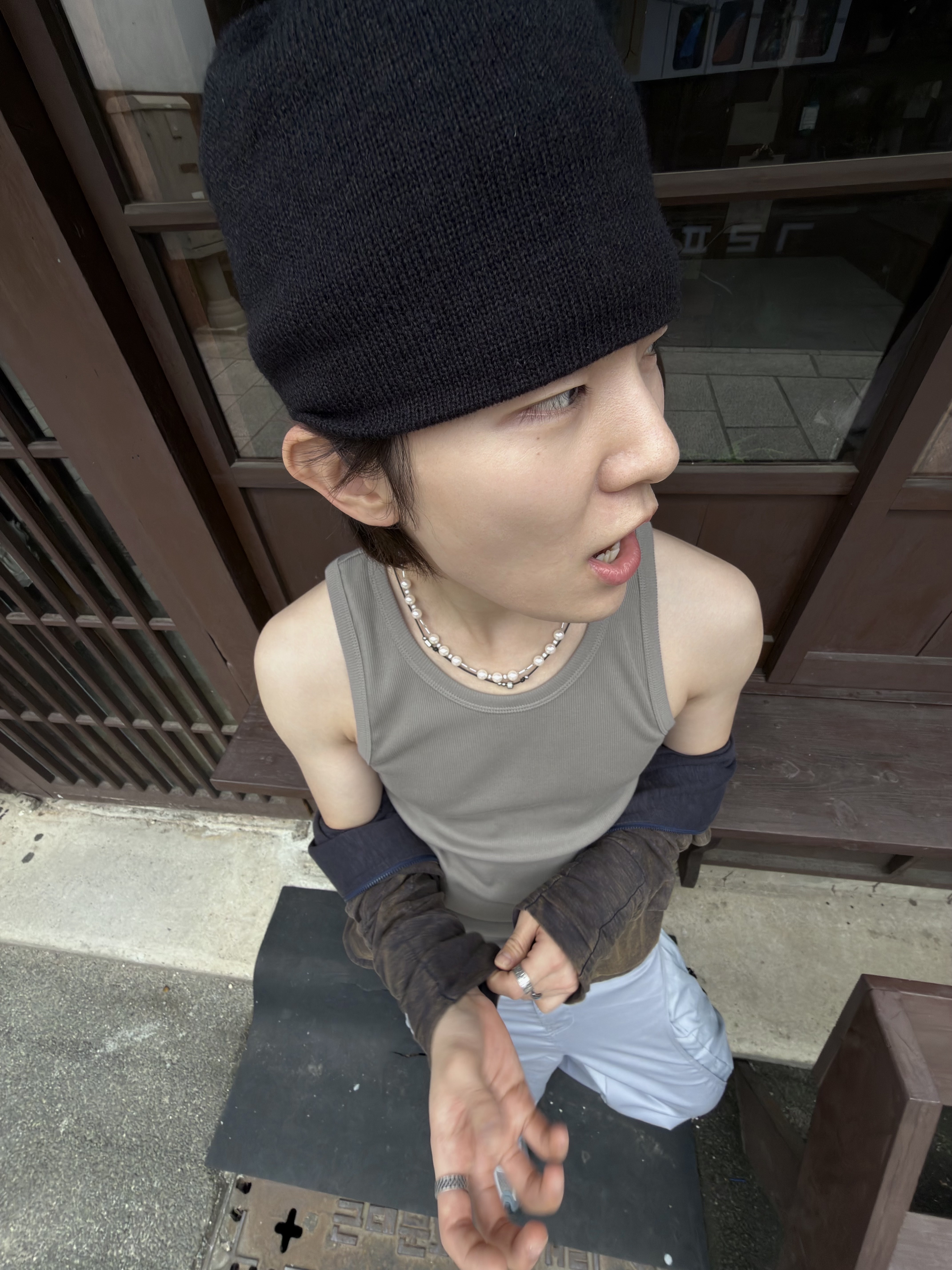 Nike Zoom Vomero Roam Metallic Pewter Cool Grey, TOWTOW.ARCHIVE Checker Board Ring Silver 착용 스타일 - 3