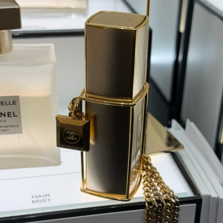 Chanel Gabrielle Chanel Essence Eau De Parfum Refillable Purse Spray Limited Edition 7ml x 3 착용 스타일 - 2