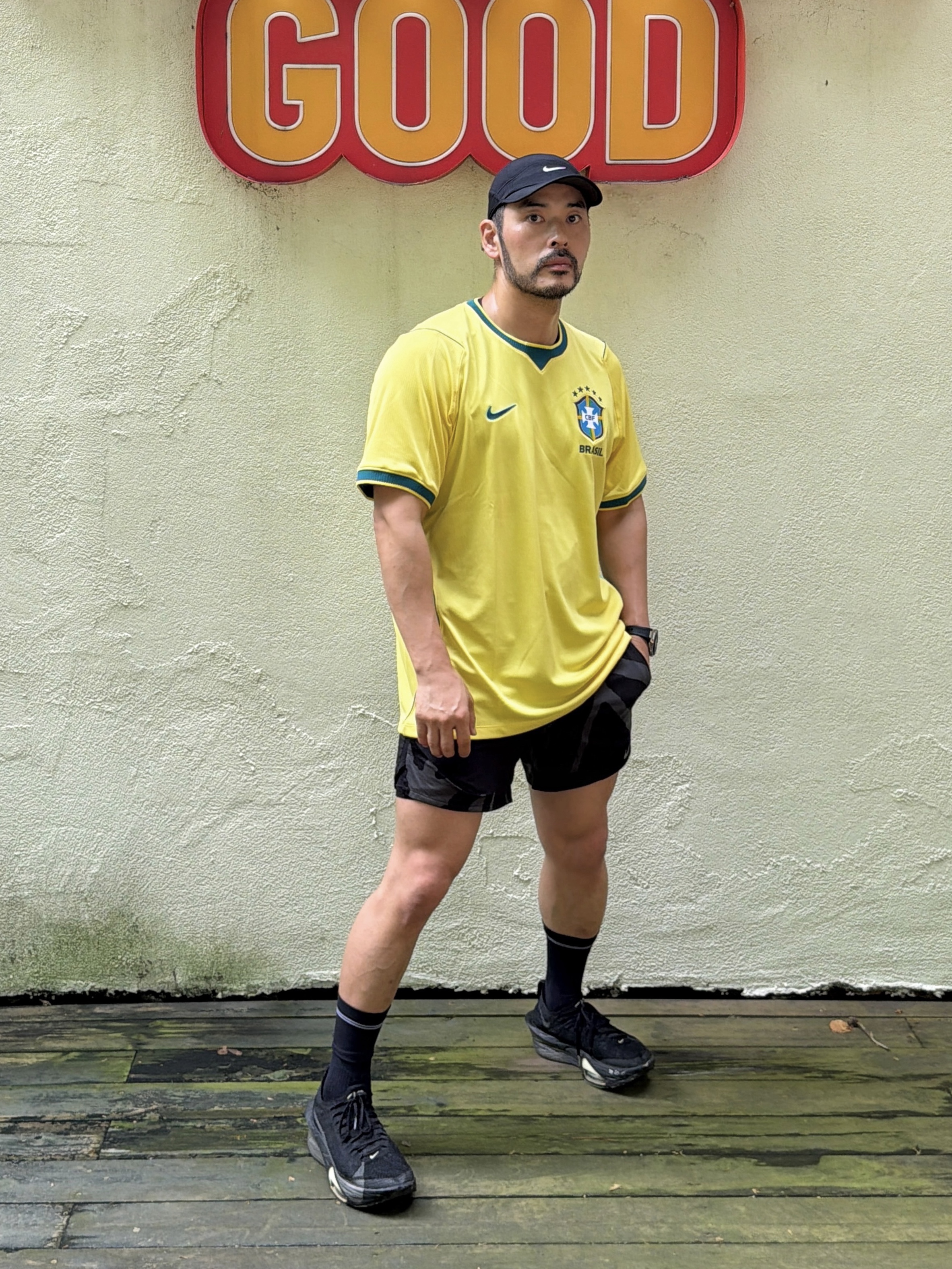 Nike Brazil 2026 Stadium Home Dri-Fit Football Replica Jersey Canary Light Menta (IF7054-724) (Non Marking Ver.), Nike Air Zoom Alphafly Next% 3 Black Olive Aura 착용 스타일 - 2