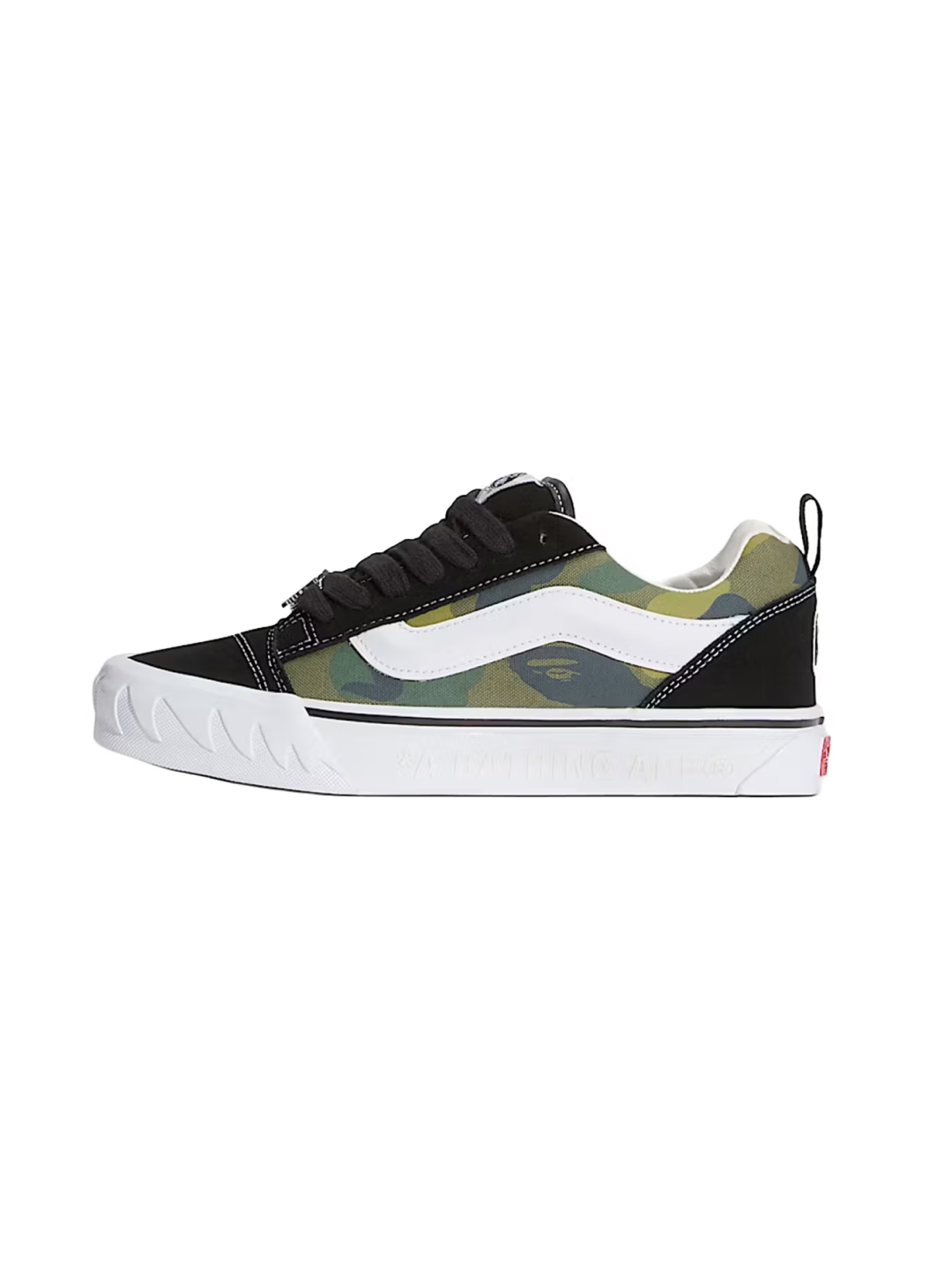Vans x BAPE Premium Knu-Skool Camo Black, Vans x BAPE Premium Knu-Skool Camo Green 착용 스타일 - 2