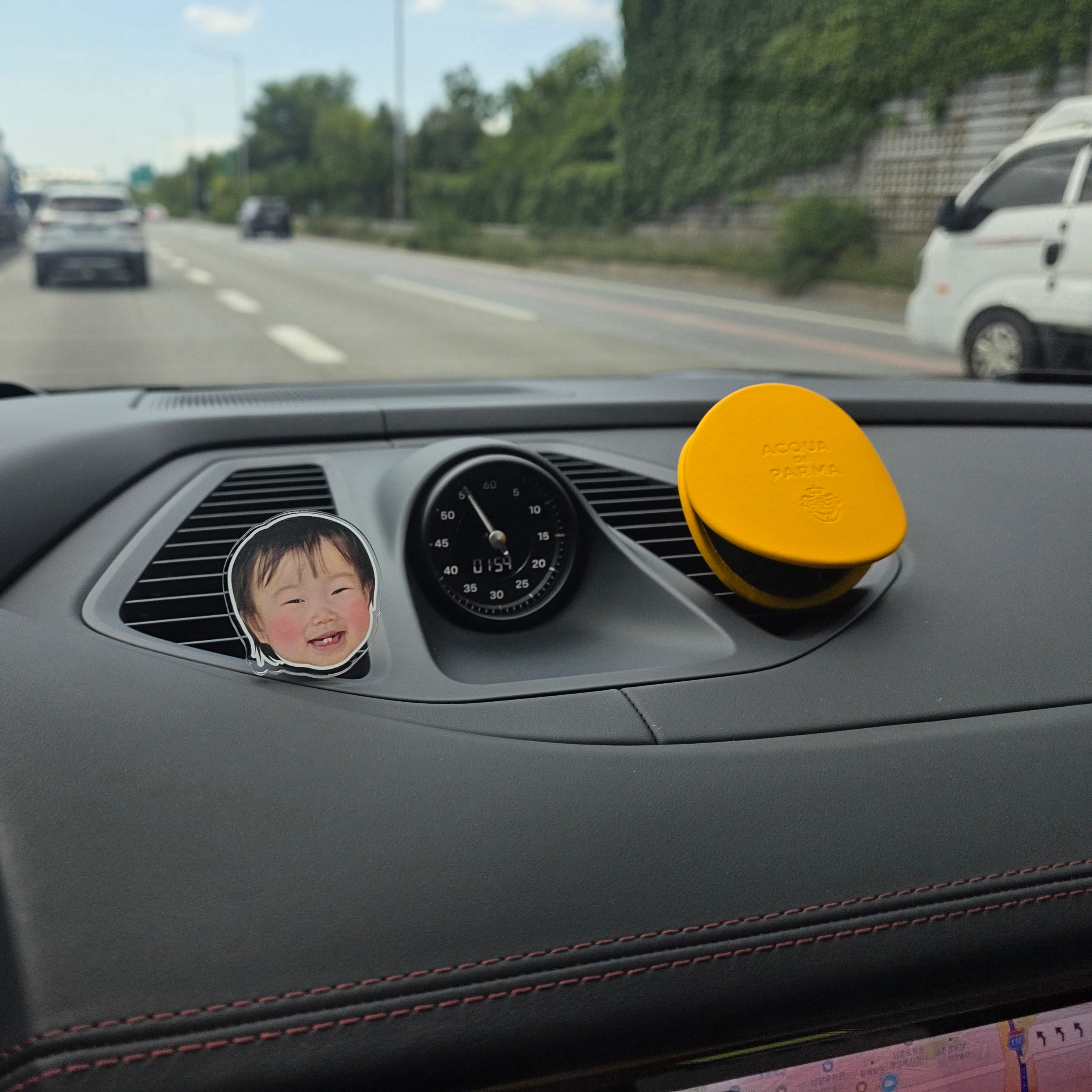 Acqua Di Parma Car Diffuser Leather Case Yellow 2023 착용 스타일