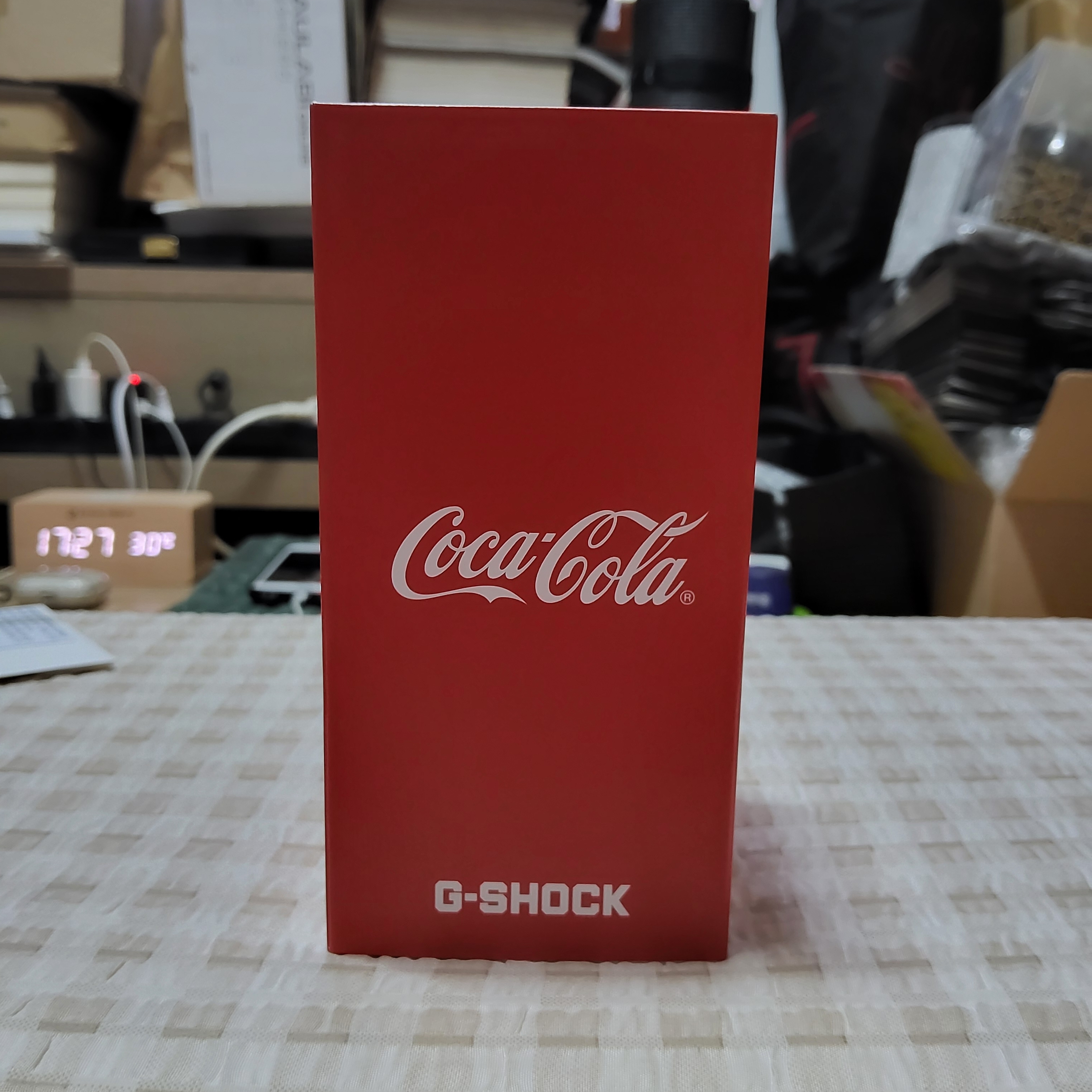 Casio G-Shock x Coca-Cola GA-2100CC-3A 착용 스타일 - 3