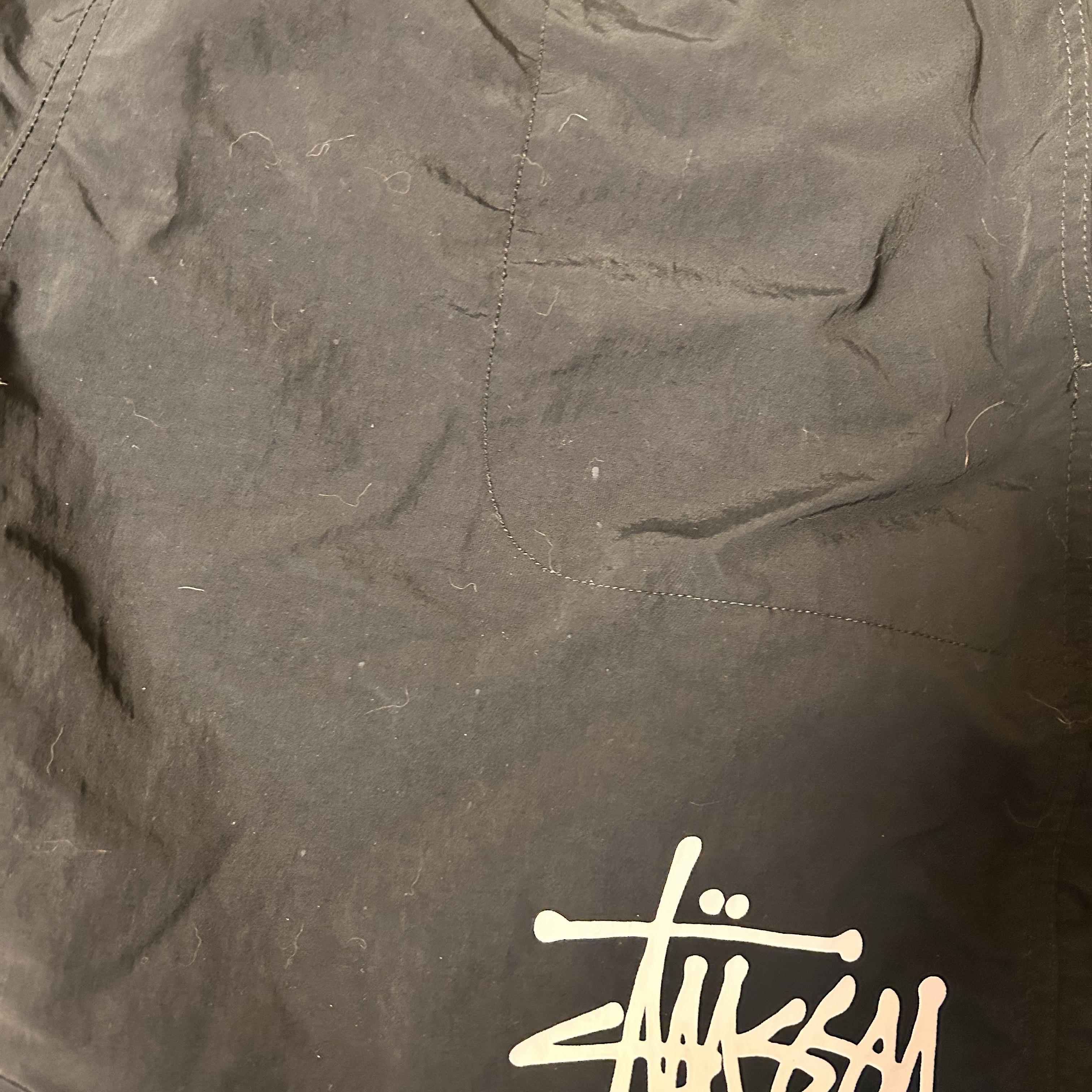 Stussy Basic New Era 9Twenty Basic Strapback Grey, Stussy Big Basic Water Shorts Black 착용 스타일 - 3