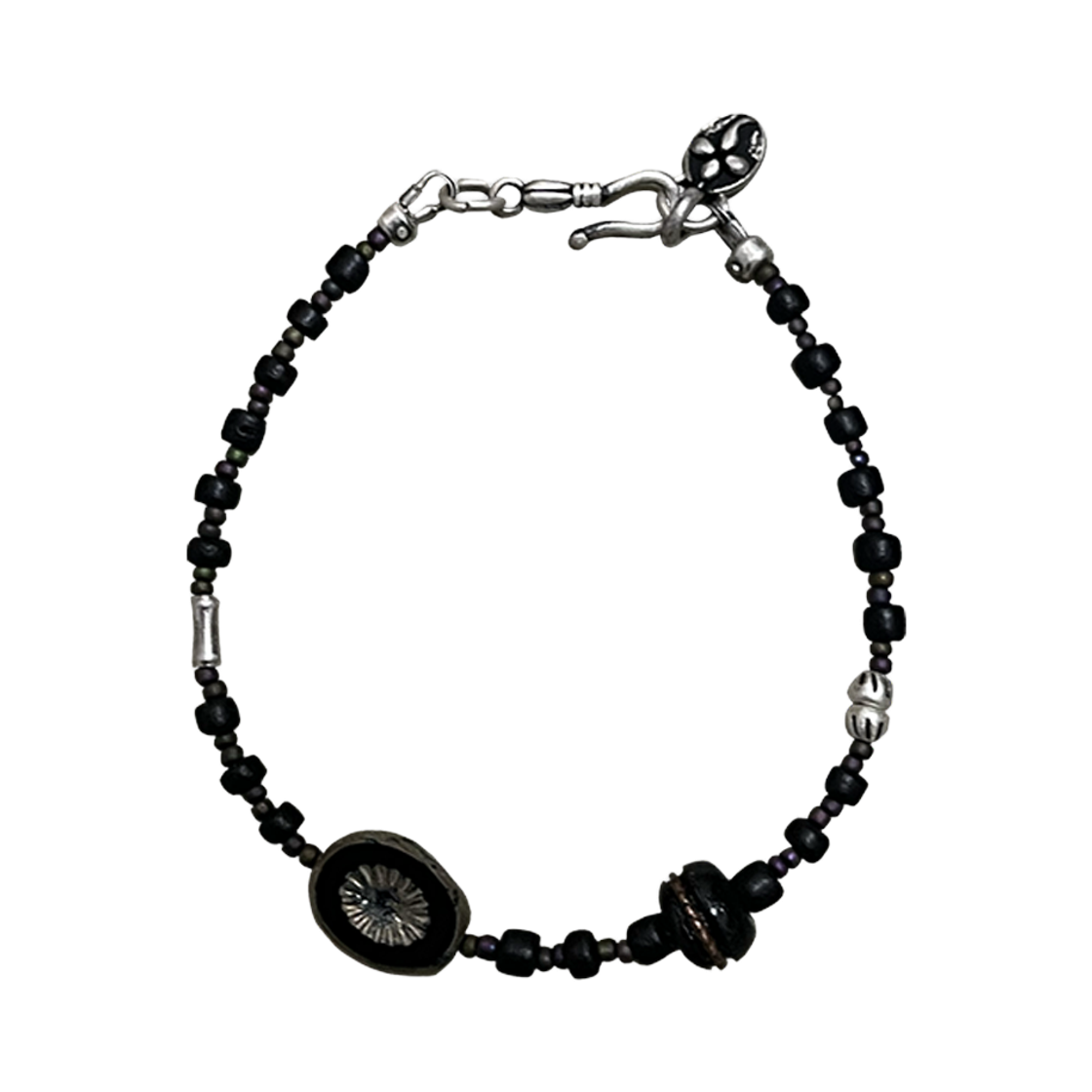 노티스에바샘 우파 브레이슬릿(Noticevasam Wopar Bracelet)