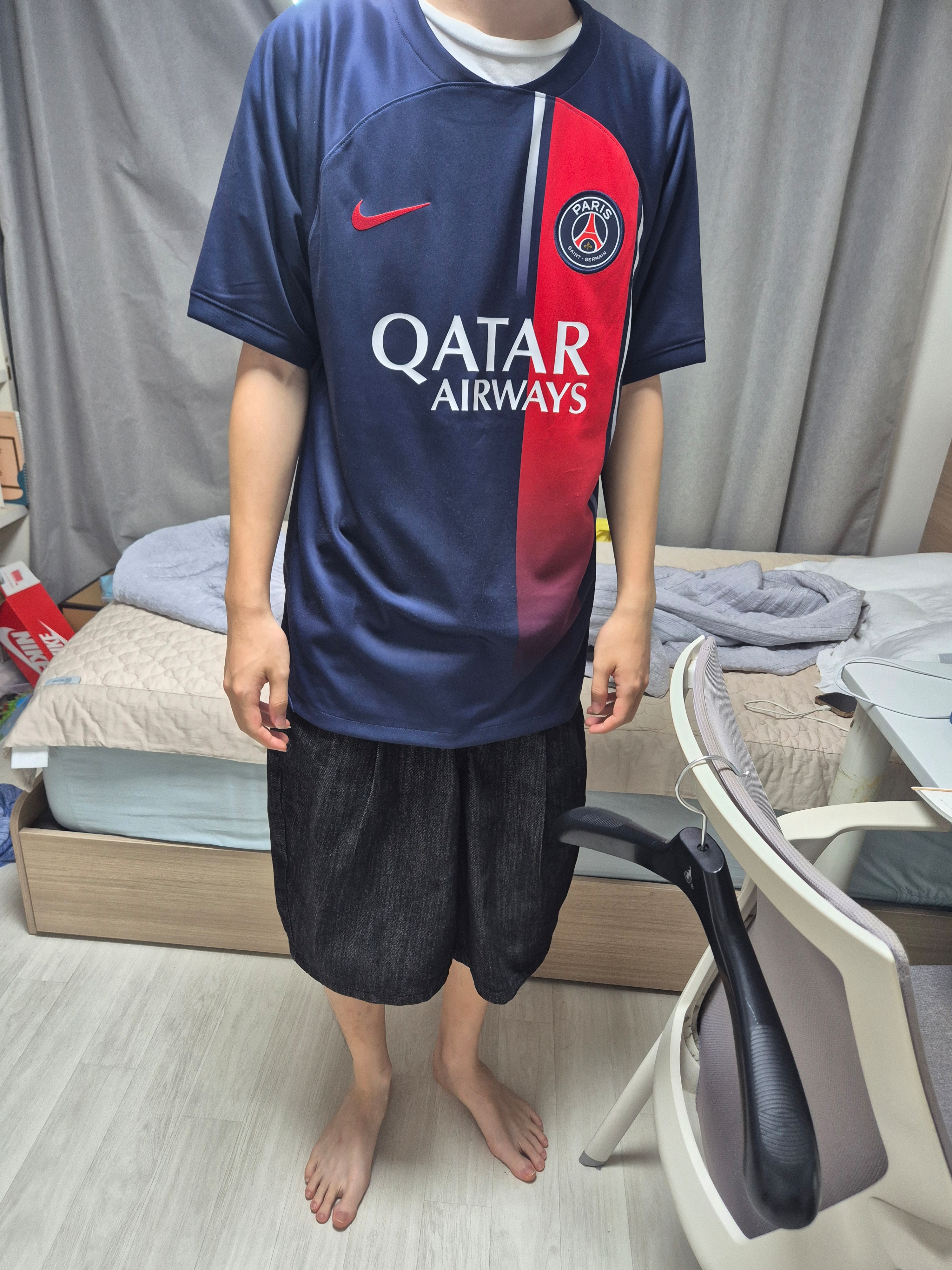 Nike Paris Saint-Germain 2023/24 Dri-Fit Stadium Home Jersey Midnight Navy (Non Marking Ver.) 착용 스타일
