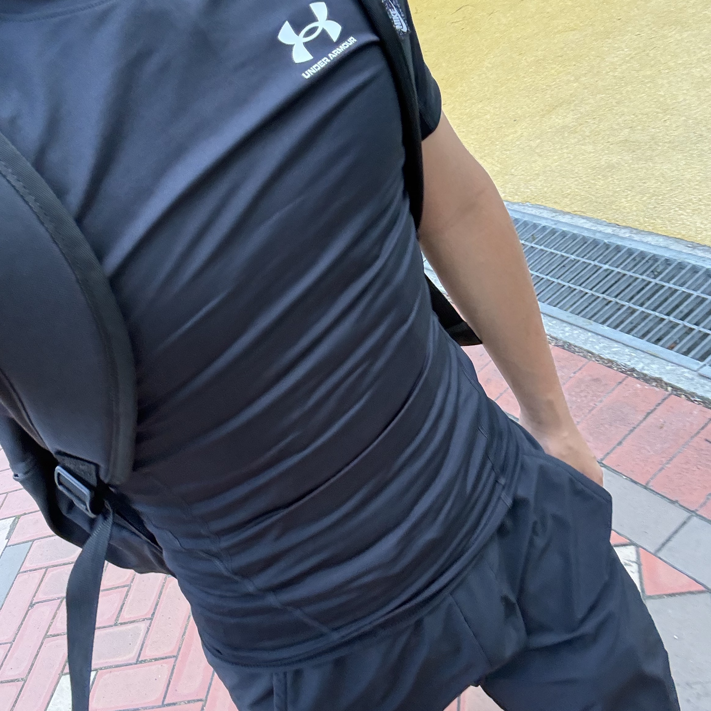 Under Armour HeatGear Short Sleeve Black White 착용 스타일