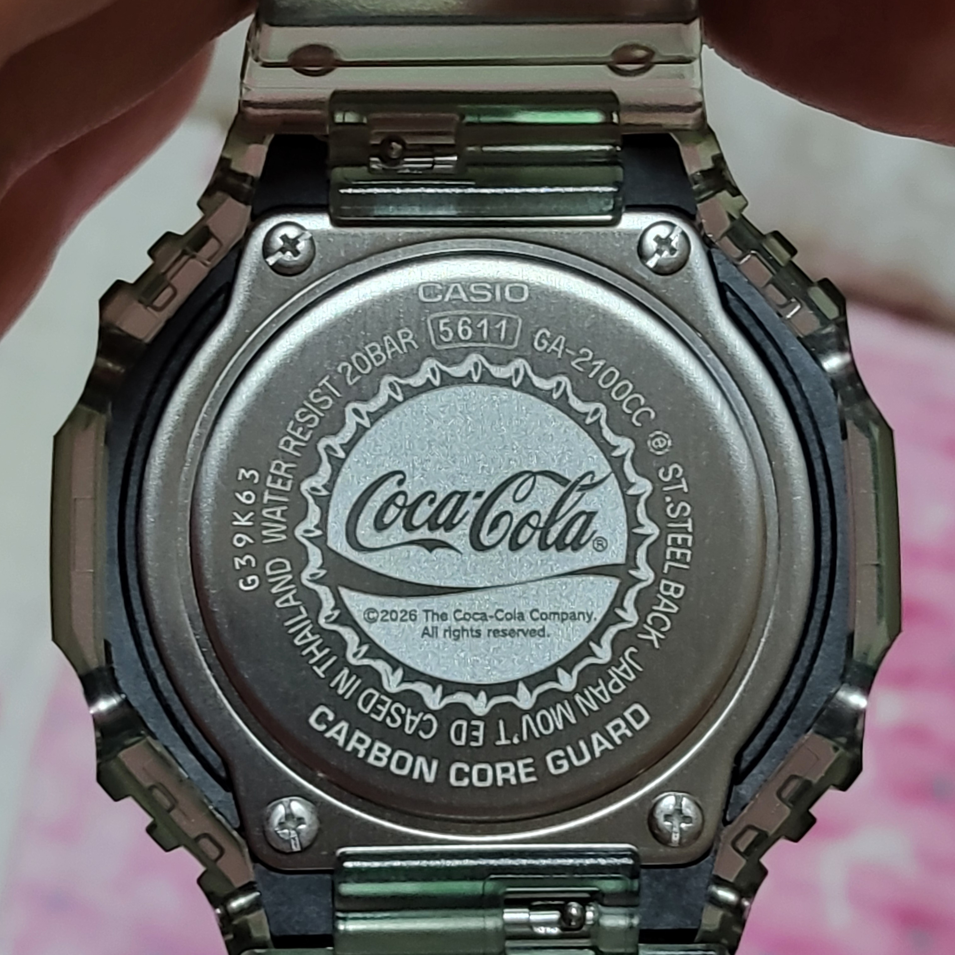 Casio G-Shock x Coca-Cola GA-2100CC-3A 착용 스타일 - 8