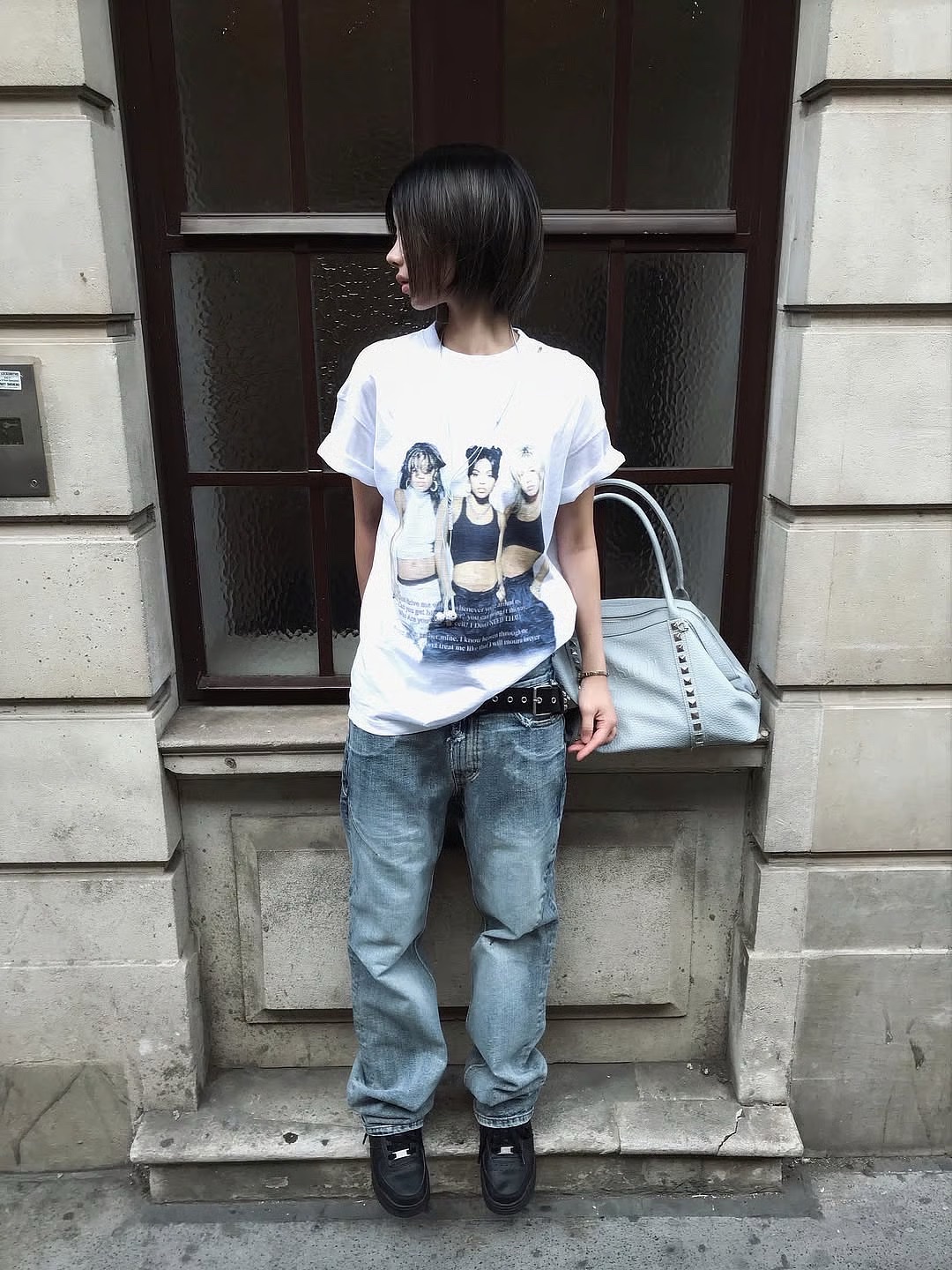 [트리플적립] PACOSPLY Dolly T-Shirts White, [트리플적립] PACOSPLY Dolly T-Shirts Black 착용 스타일