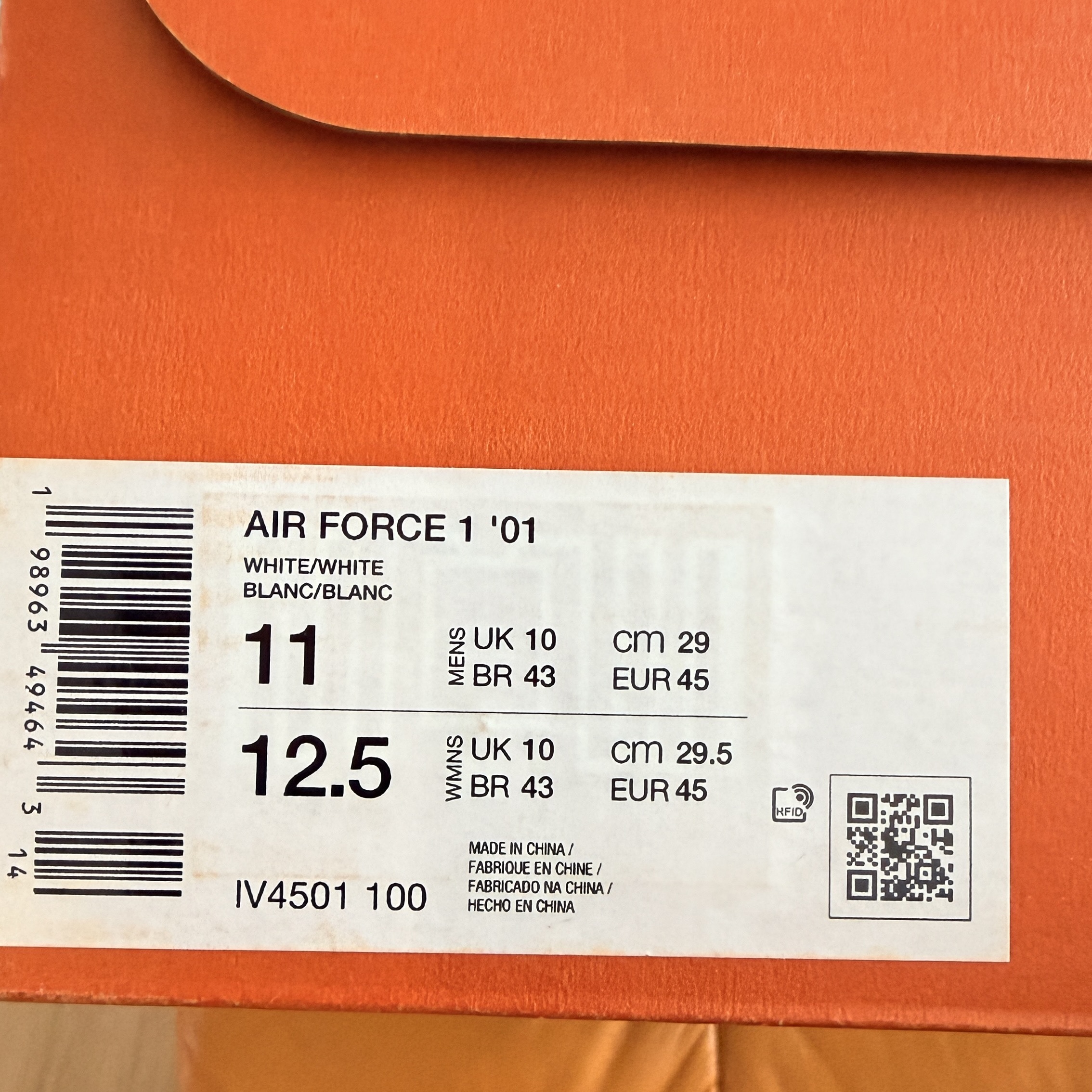 Nike Air Force 1 Low '01 White White 착용 스타일 - 6