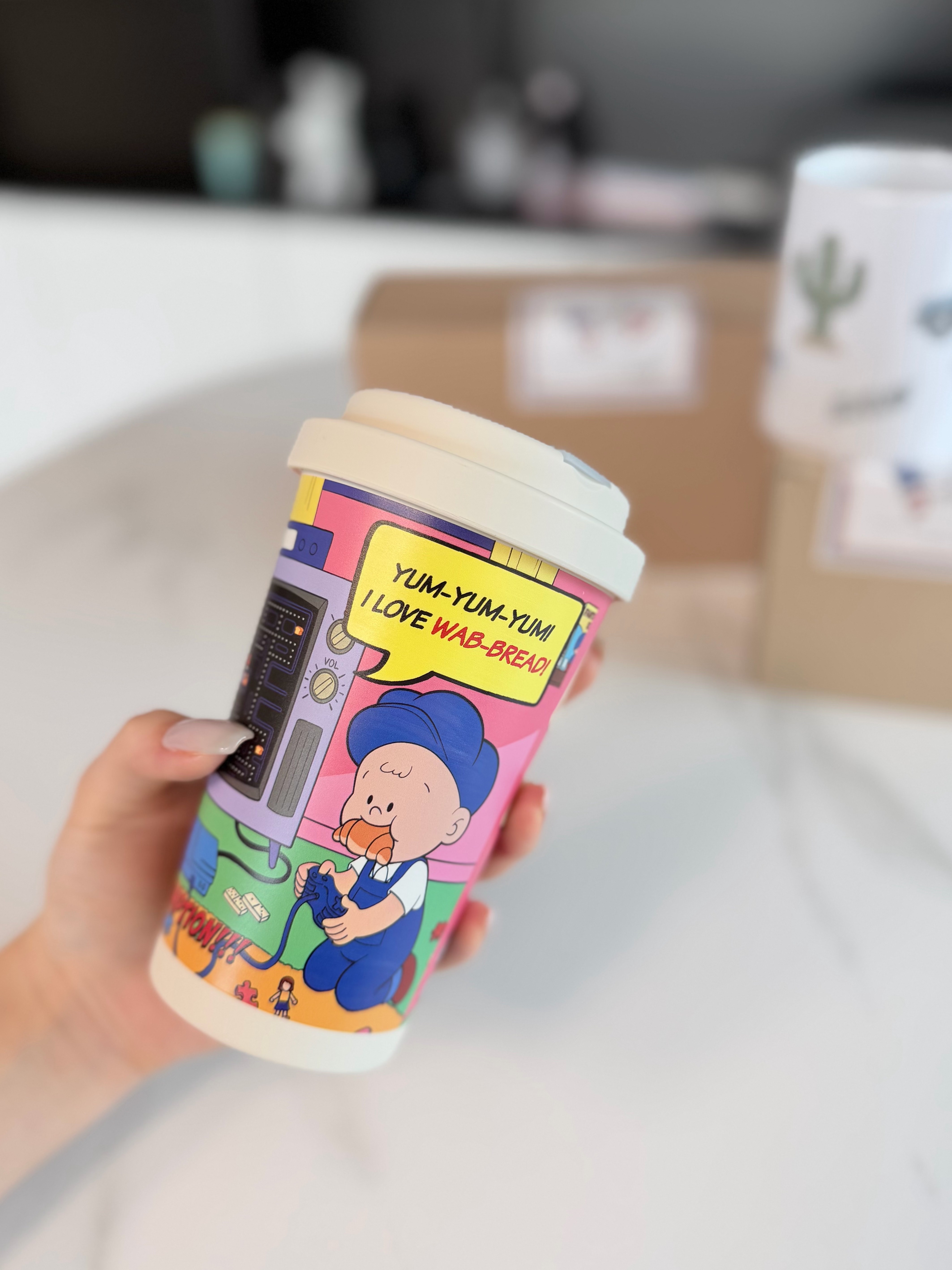 [KREAM 단독] What A Bread Daily Moments Tumbler 420ml, [KREAM 단독] What A Bread Mochi Cheesecake 착용 스타일 - 5
