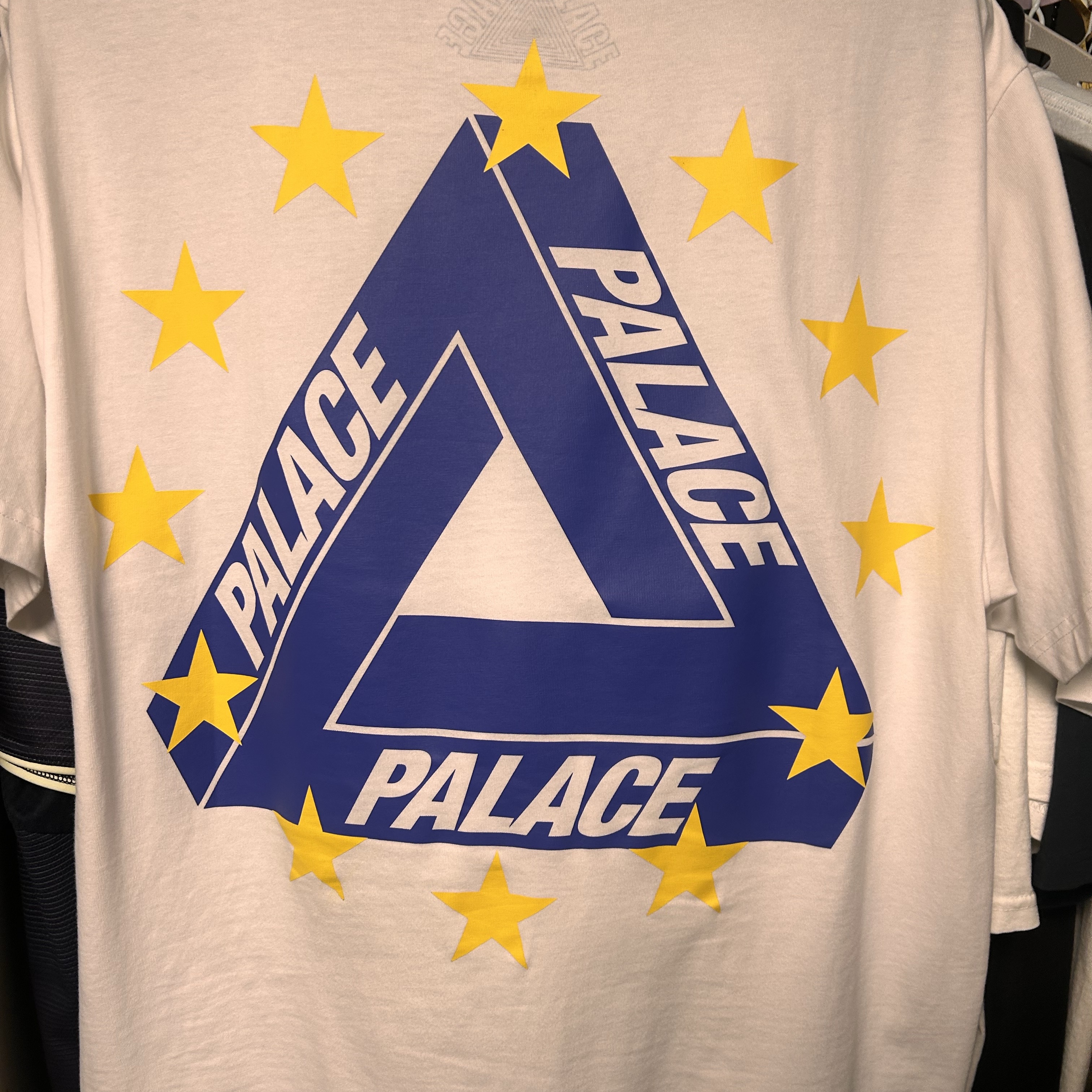 Palace EU Tri T-Shirt White - 25FW 착용 스타일 - 2