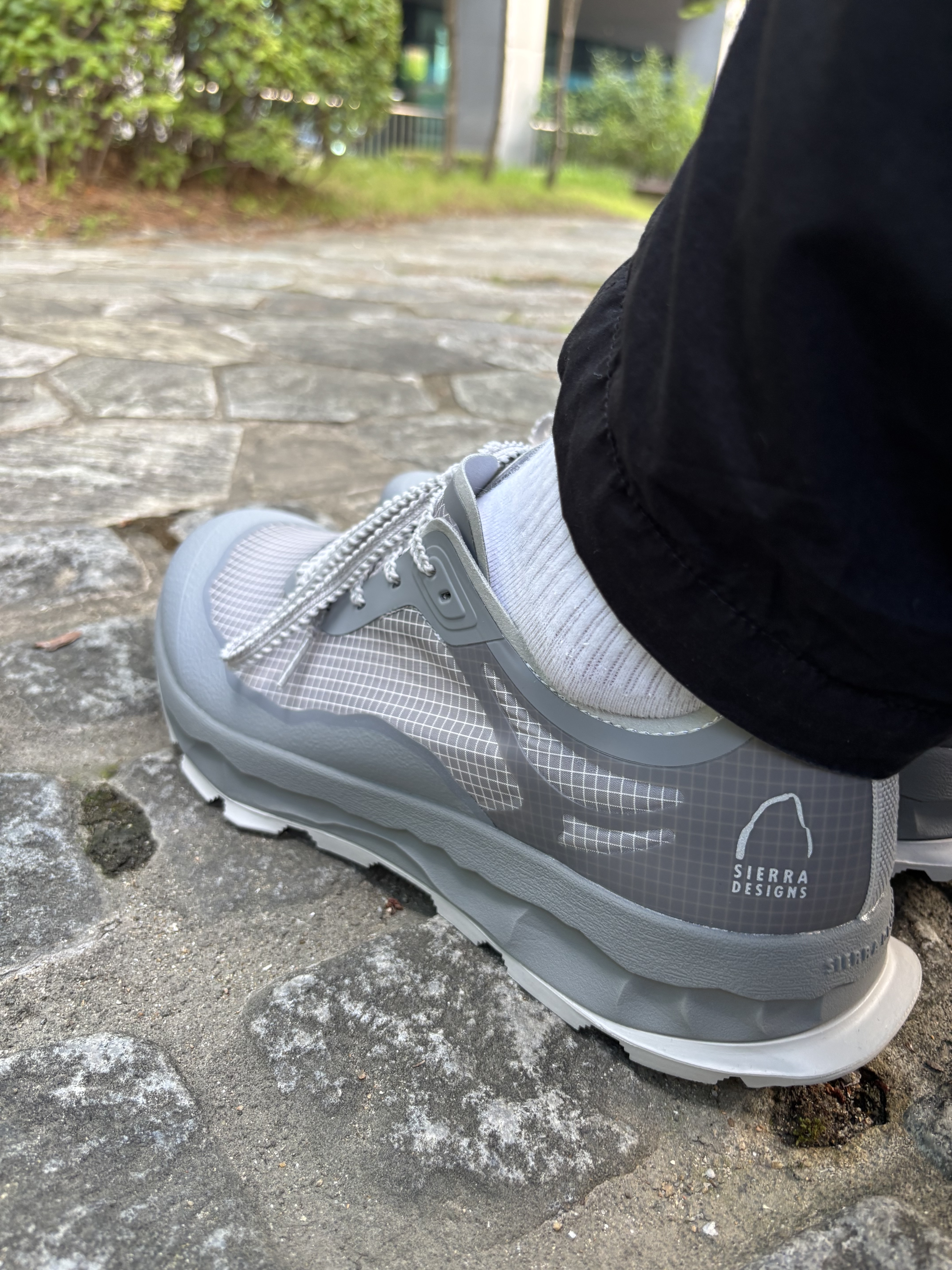[예약판매 7/31 순차출고] SIERRA DESIGNS MUIRHIKE-10 Grey, [예약판매 7/31 순차출고] SIERRA DESIGNS MUIRHIKE-10 Black 착용 스타일 - 3