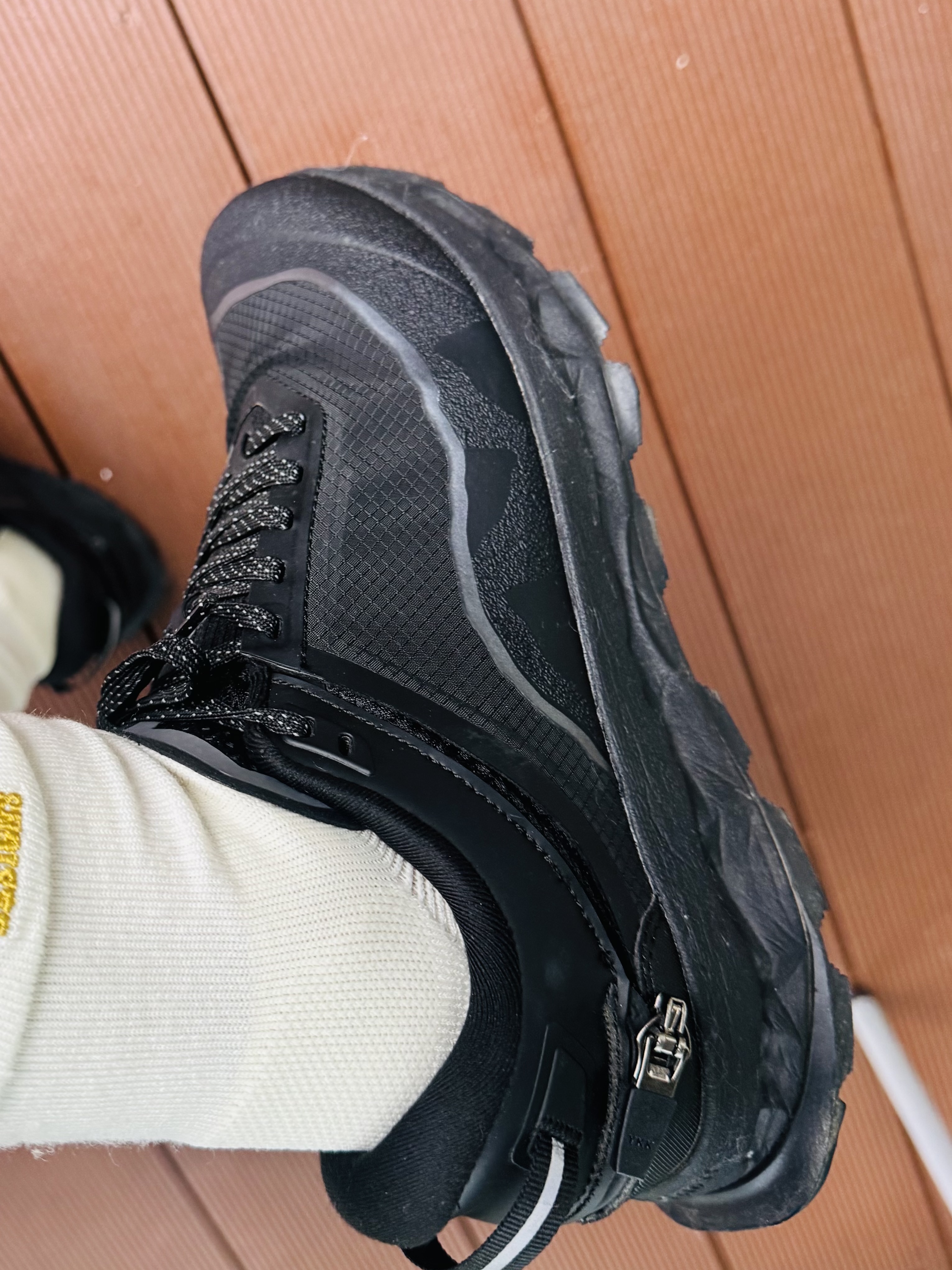 [예약판매 7/31 순차출고] SIERRA DESIGNS MUIRHIKE-50 Black, [예약판매 7/31 순차출고] SIERRA DESIGNS MUIRHIKE-50 Black Brown White 착용 스타일 - 3